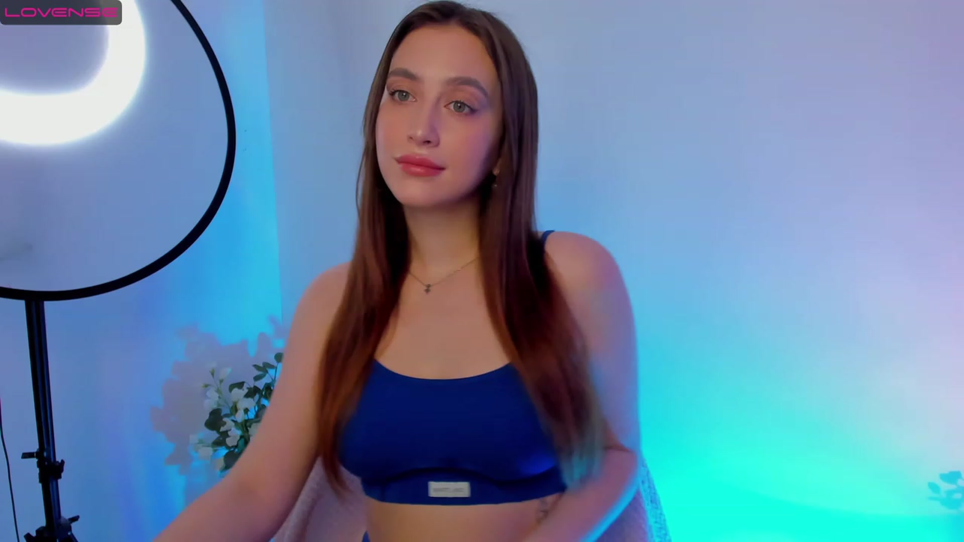 Gallery image thumbnail from Lanna_Rhoades's myfreecams stream on, 12/01/2022, 13:33 image 2 of 20