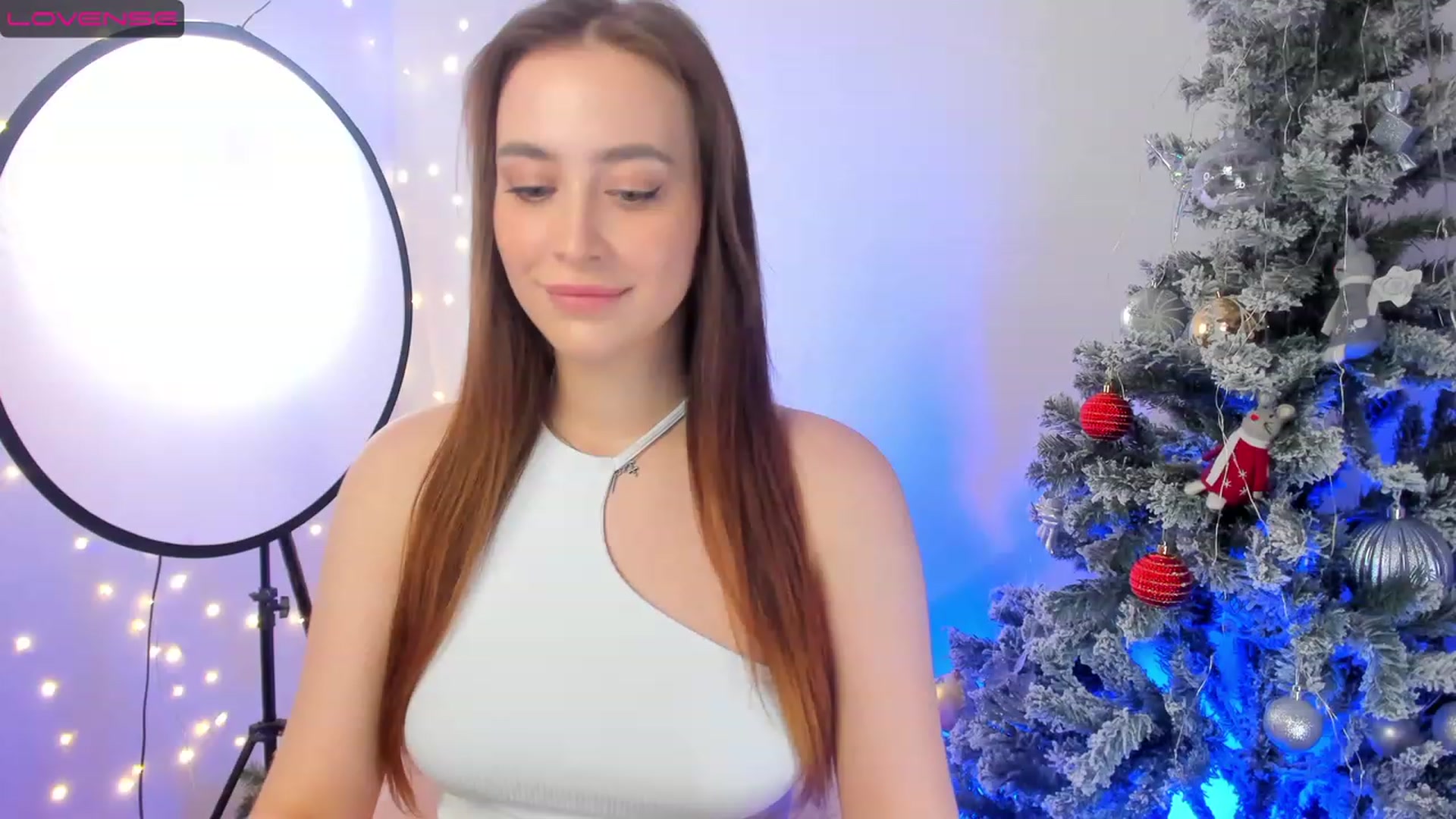 Gallery image thumbnail from Lanna_Rhoades's myfreecams stream on, 12/31/2022, 13:54 image 14 of 20