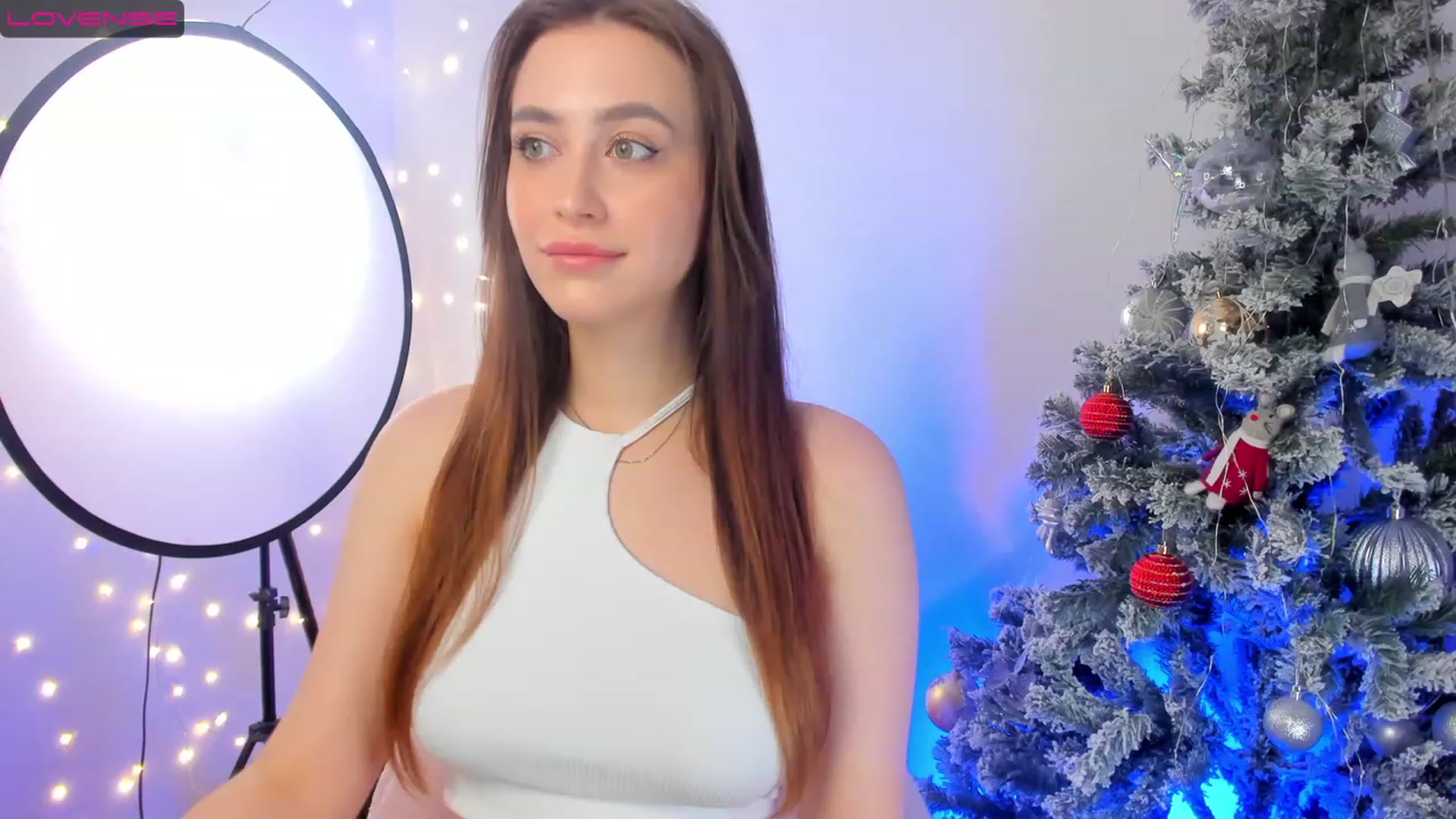 Gallery image thumbnail from Lanna_Rhoades's myfreecams stream on, 12/31/2022, 13:54 image 16 of 20