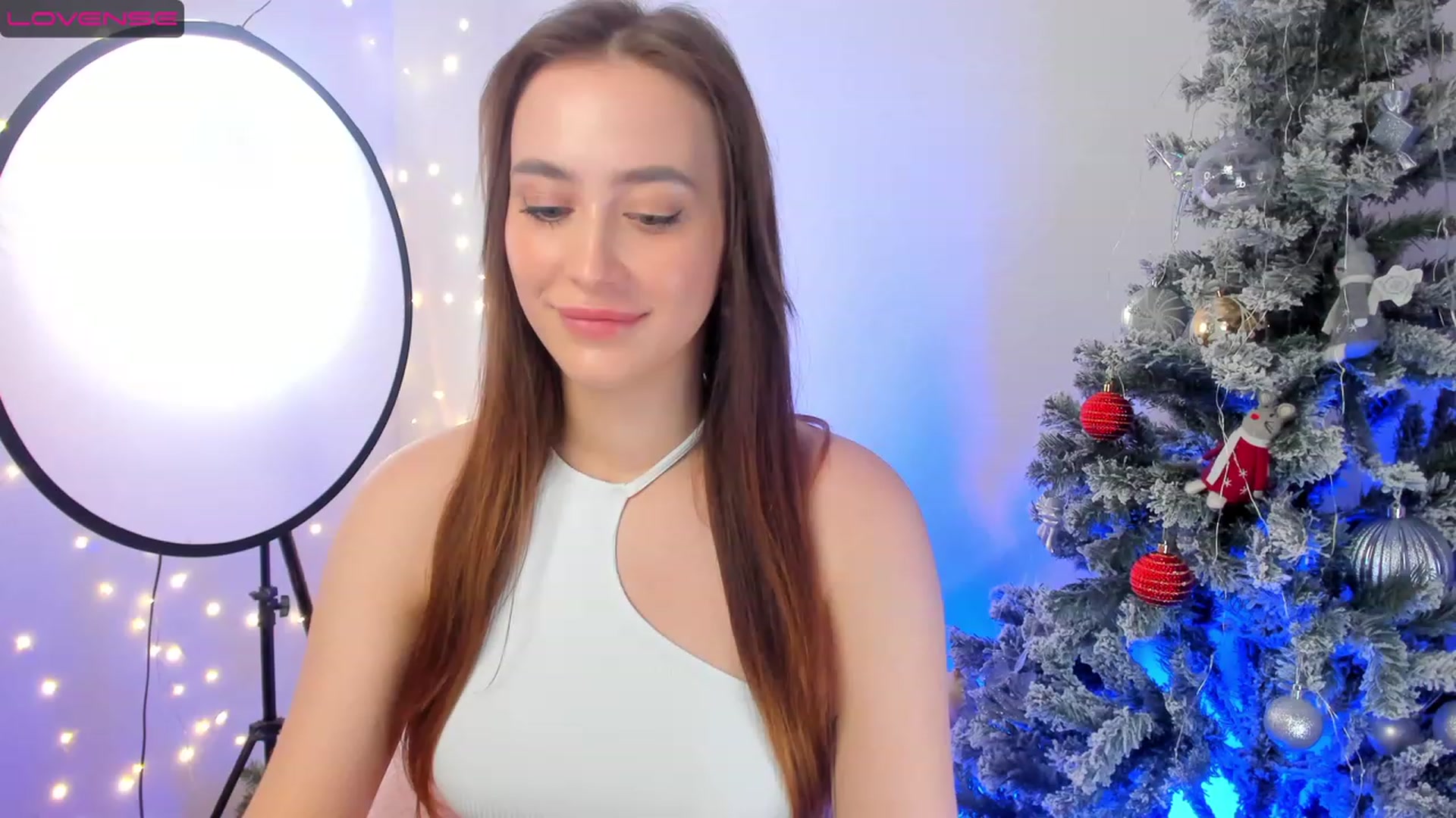 Gallery image thumbnail from Lanna_Rhoades's myfreecams stream on, 12/31/2022, 13:54 image 20 of 20