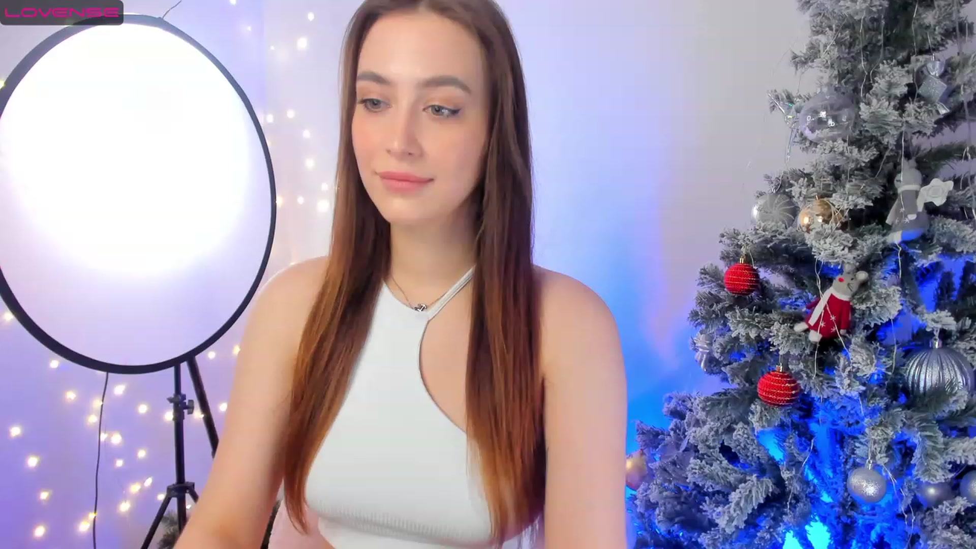Gallery image thumbnail from Lanna_Rhoades's myfreecams stream on, 12/31/2022, 13:54 image 8 of 20