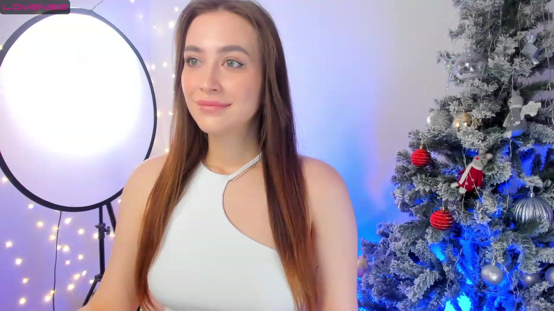 Gallery image thumbnail from Lanna_Rhoades's myfreecams stream on, 12/31/2022, 13:54 image 17 of 20