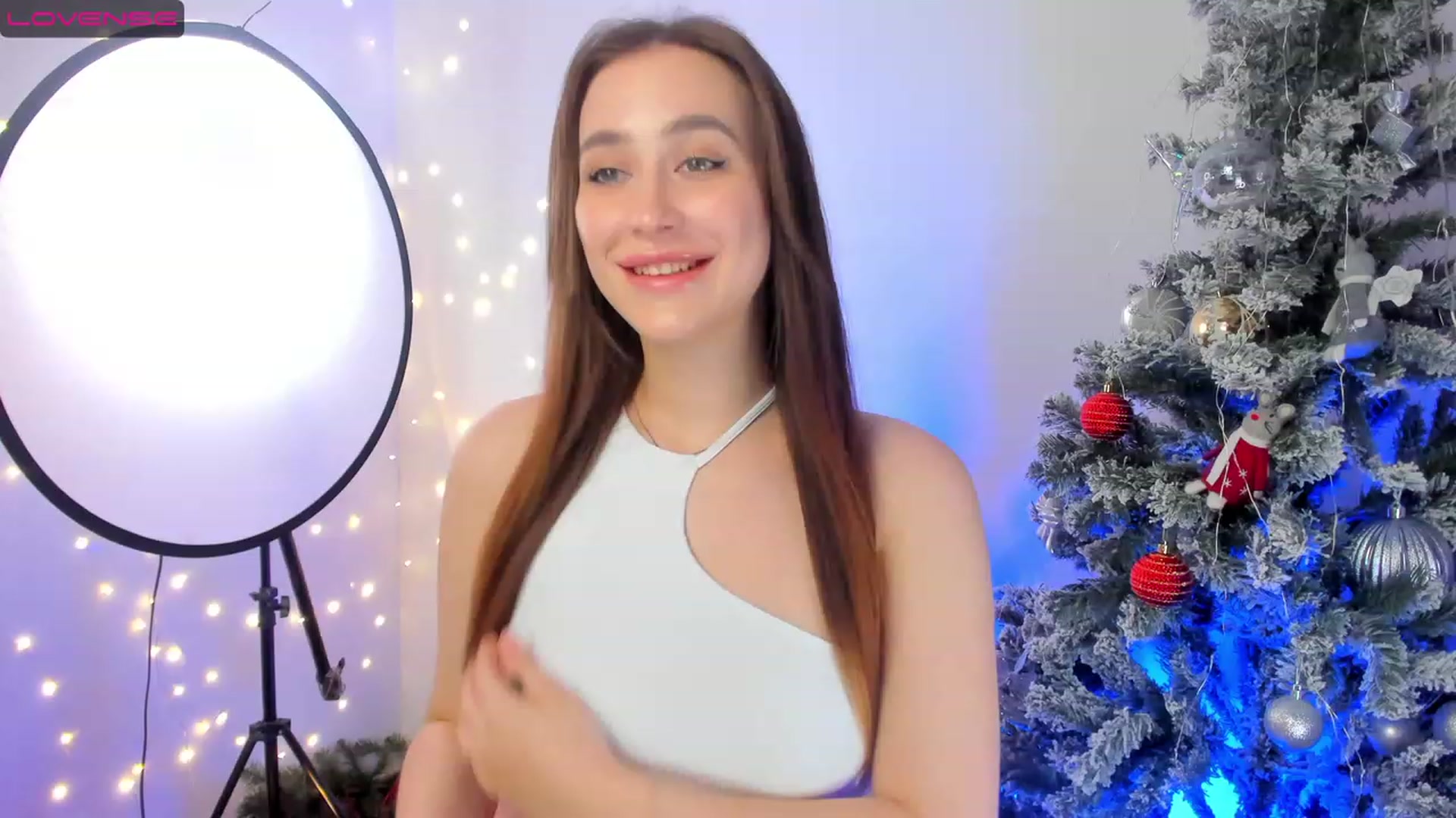 Gallery image thumbnail from Lanna_Rhoades's myfreecams stream on, 12/31/2022, 16:22 image 14 of 20