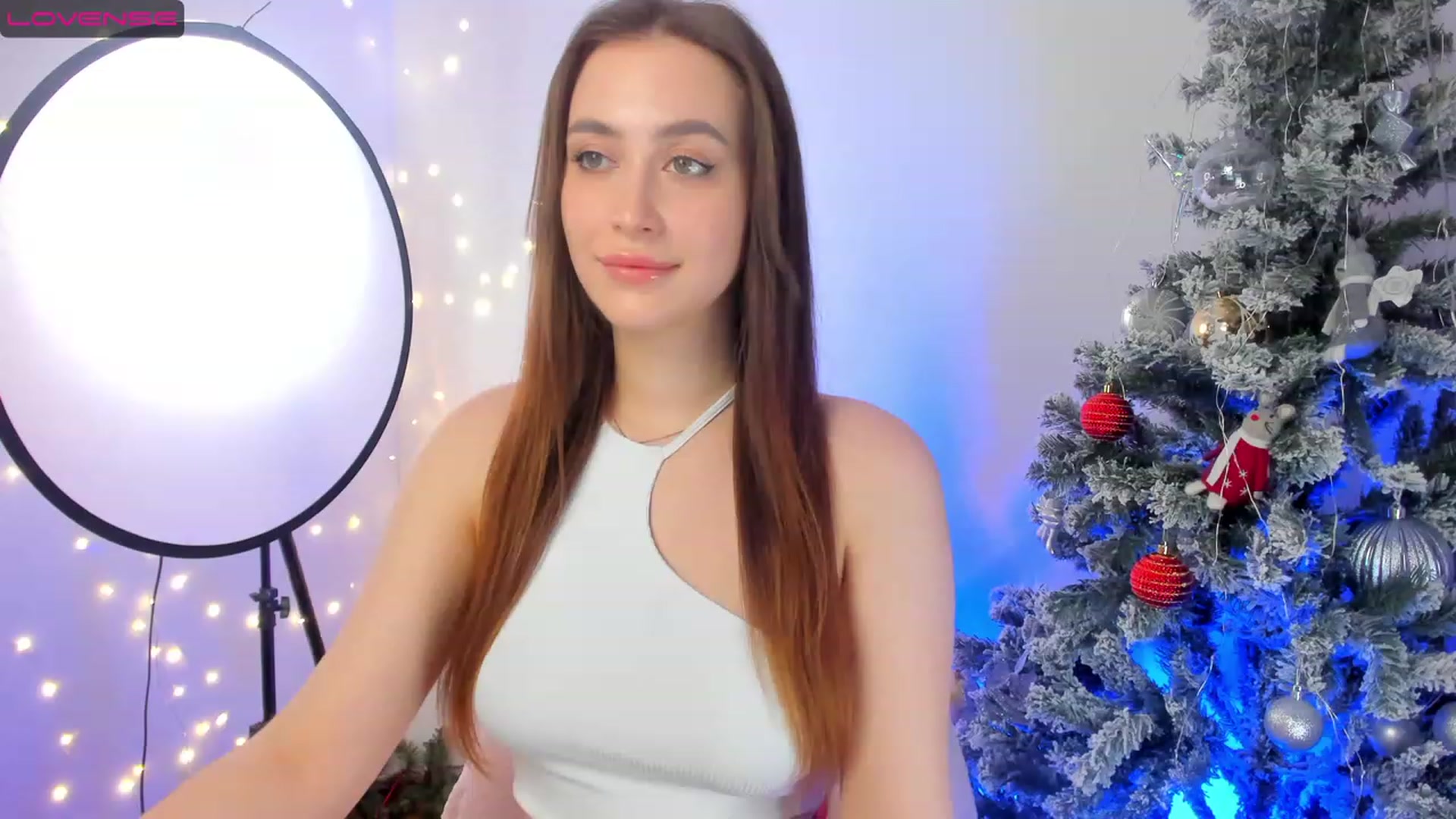 Gallery image thumbnail from Lanna_Rhoades's myfreecams stream on, 12/31/2022, 16:22 image 11 of 20