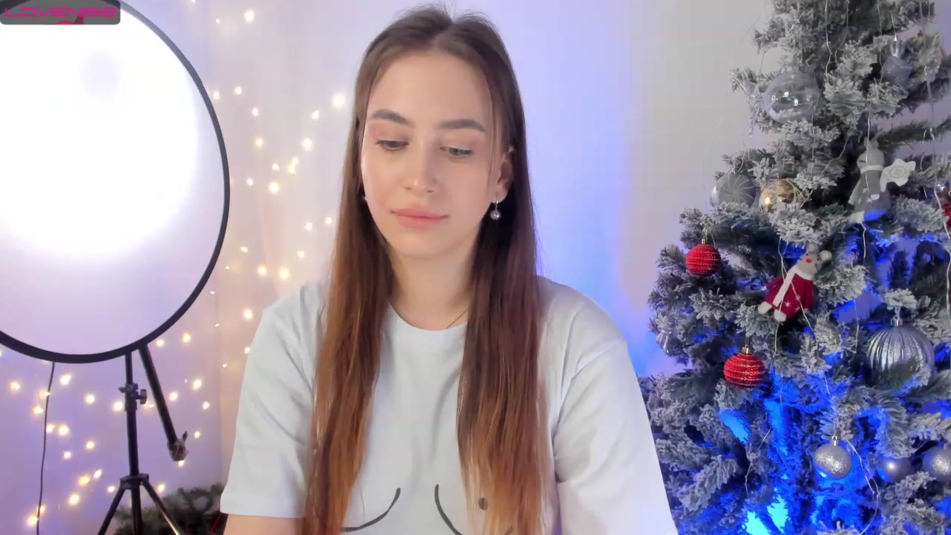 Gallery image thumbnail from Lanna_Rhoades's myfreecams stream on, 01/02/2023, 16:35 image 10 of 20