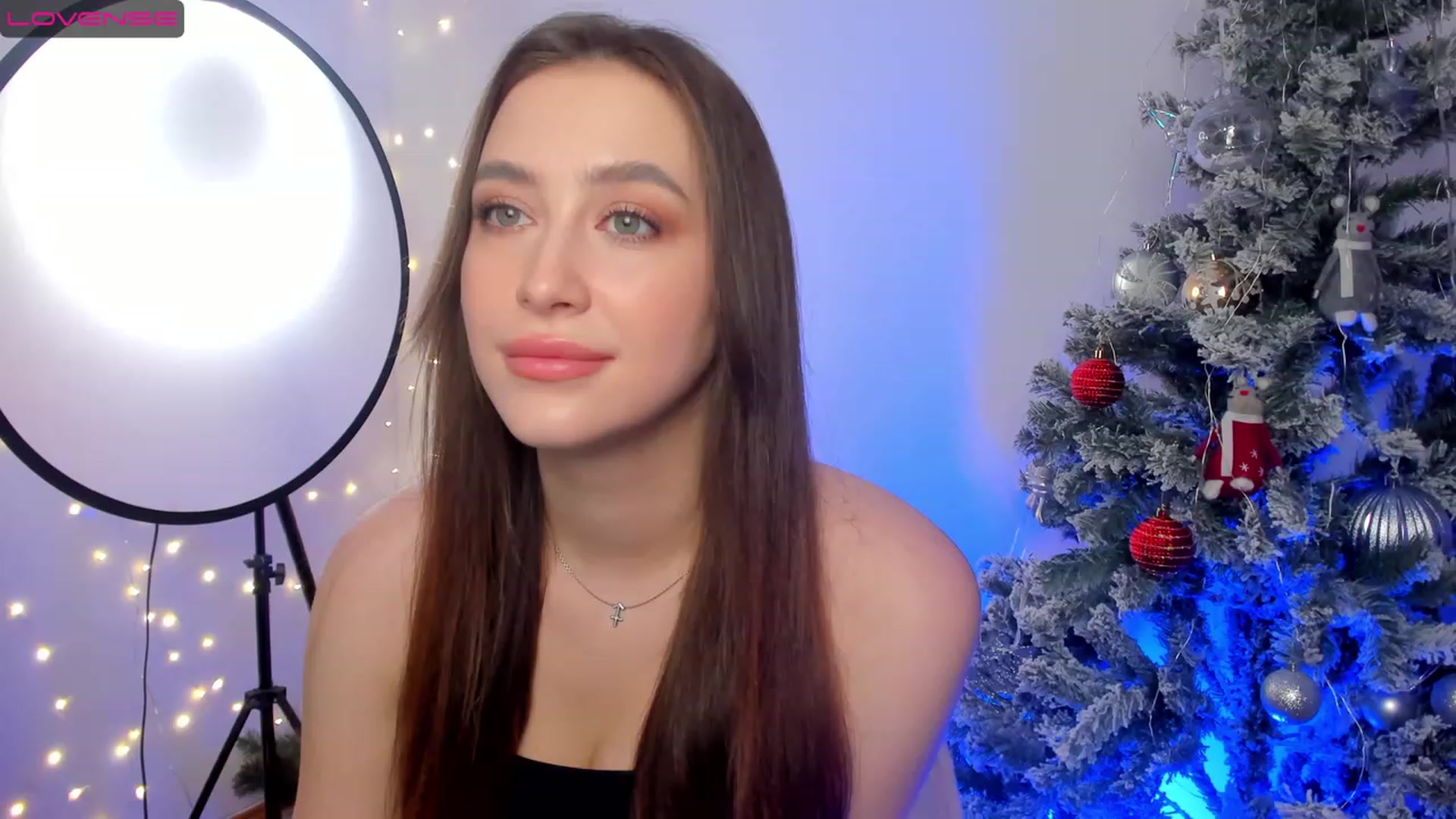 Gallery image thumbnail from Lanna_Rhoades's myfreecams stream on, 01/03/2023, 14:02 image 1 of 20