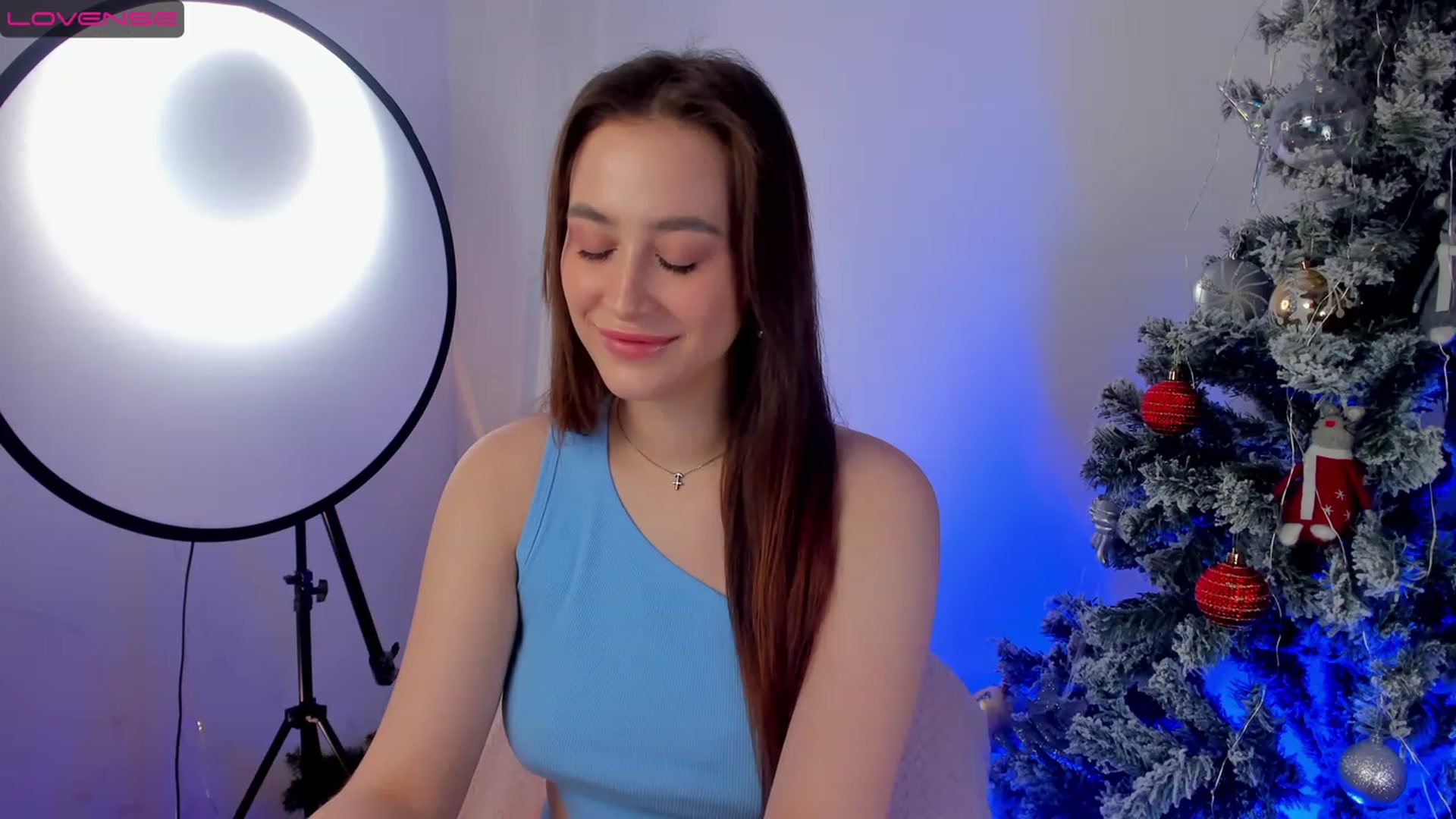 Gallery image thumbnail from Lanna_Rhoades's myfreecams stream on, 01/06/2023, 13:51 image 17 of 20