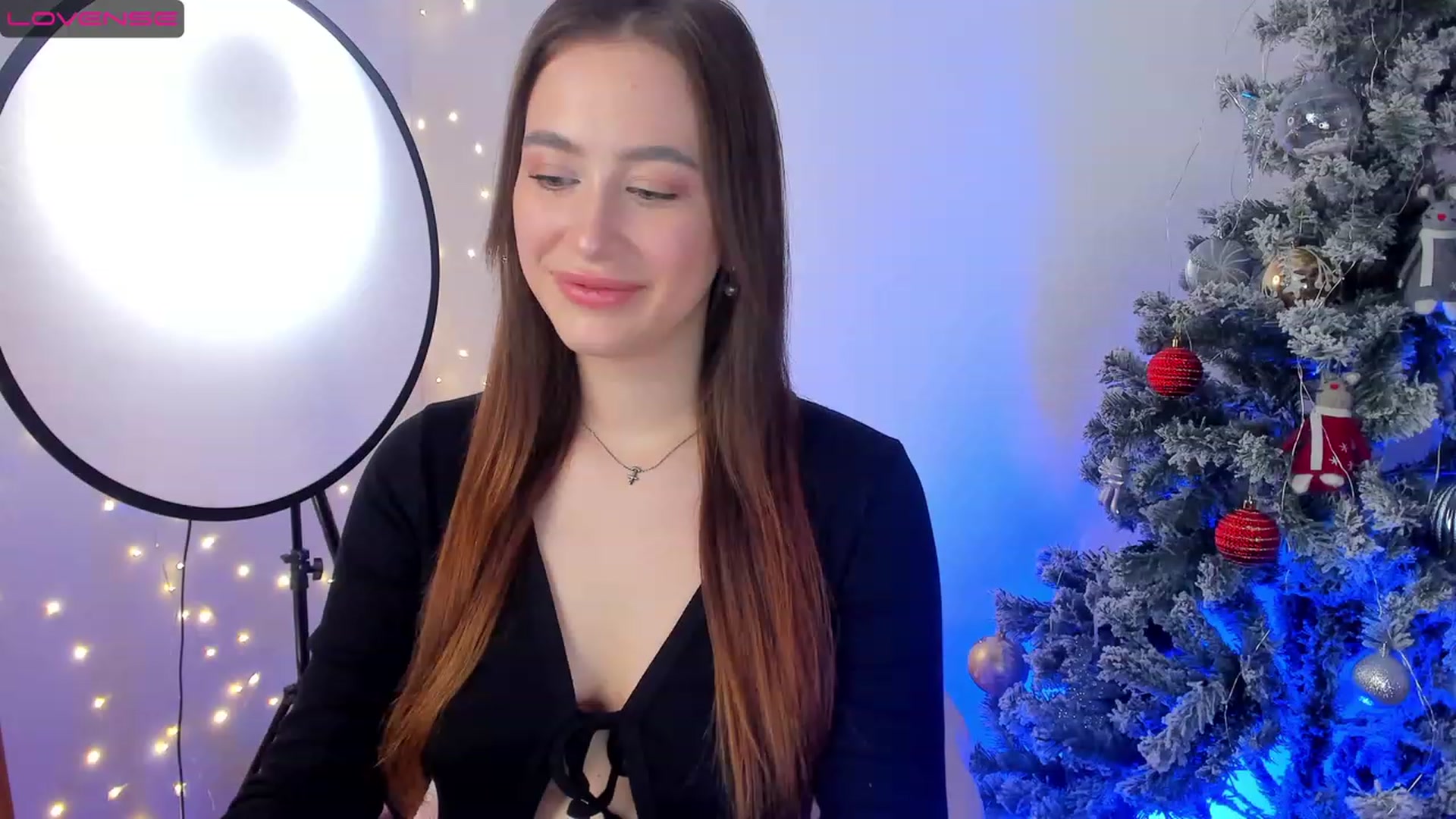 Gallery image thumbnail from Lanna_Rhoades's myfreecams stream on, 01/09/2023, 12:05 image 15 of 20
