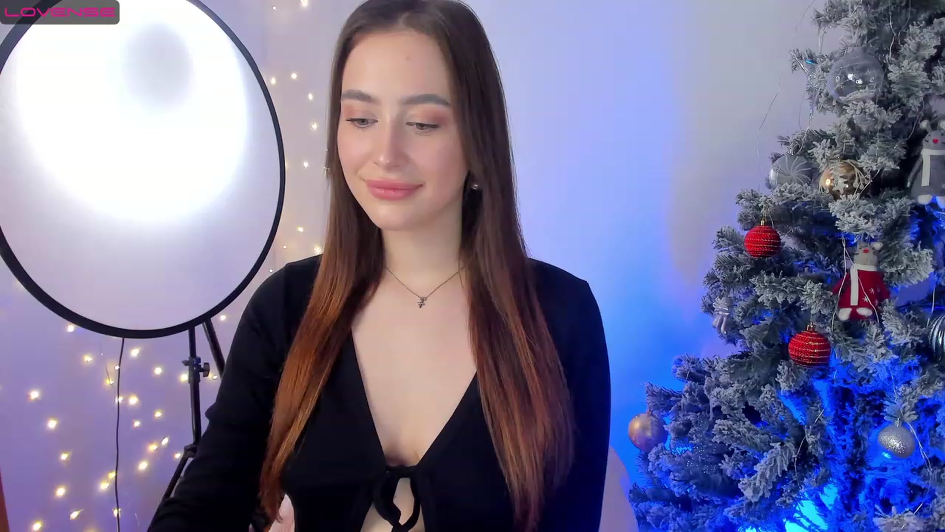 Gallery image thumbnail from Lanna_Rhoades's myfreecams stream on, 01/09/2023, 12:05 image 20 of 20