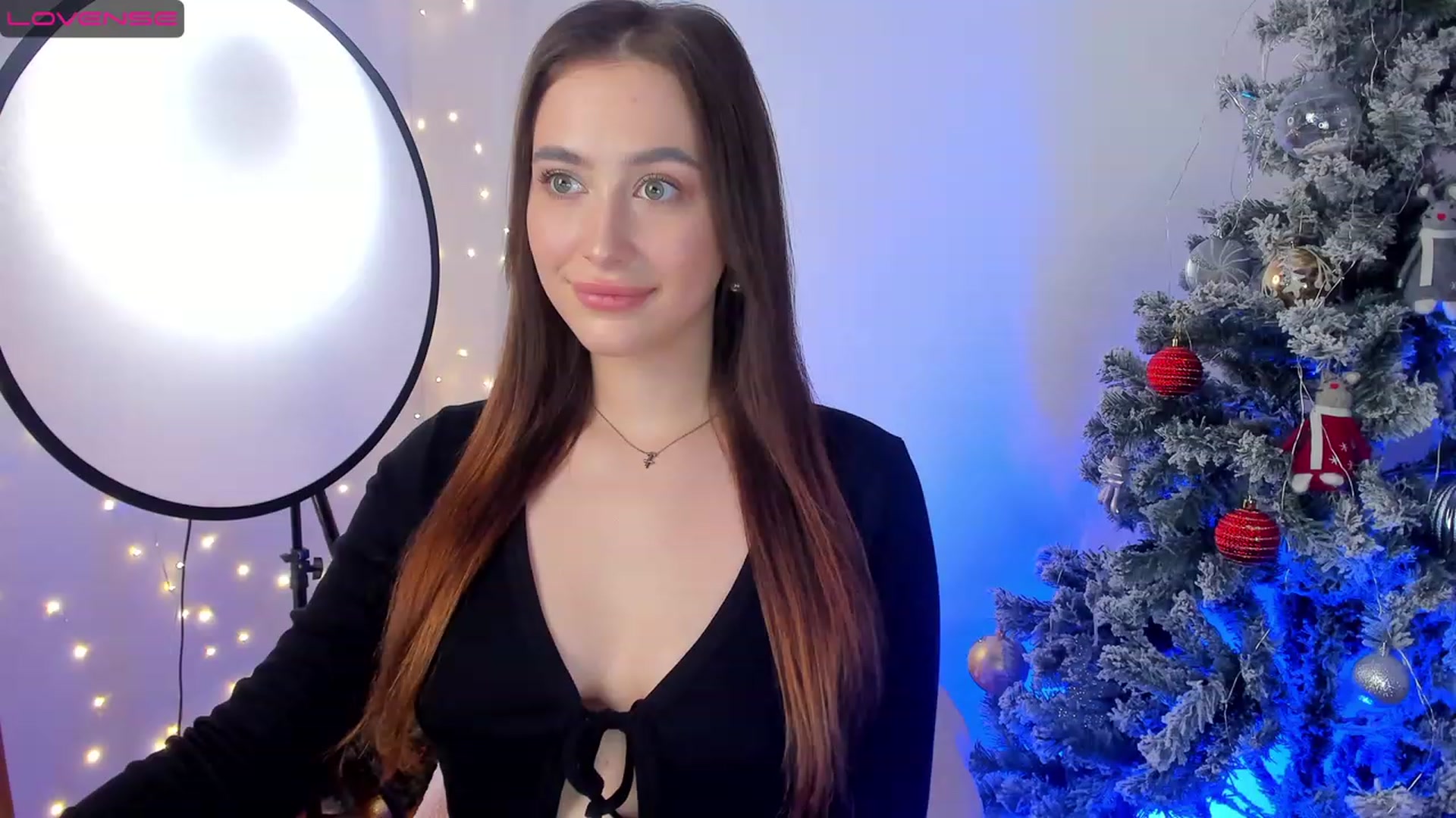 Gallery image thumbnail from Lanna_Rhoades's myfreecams stream on, 01/09/2023, 12:05 image 18 of 20