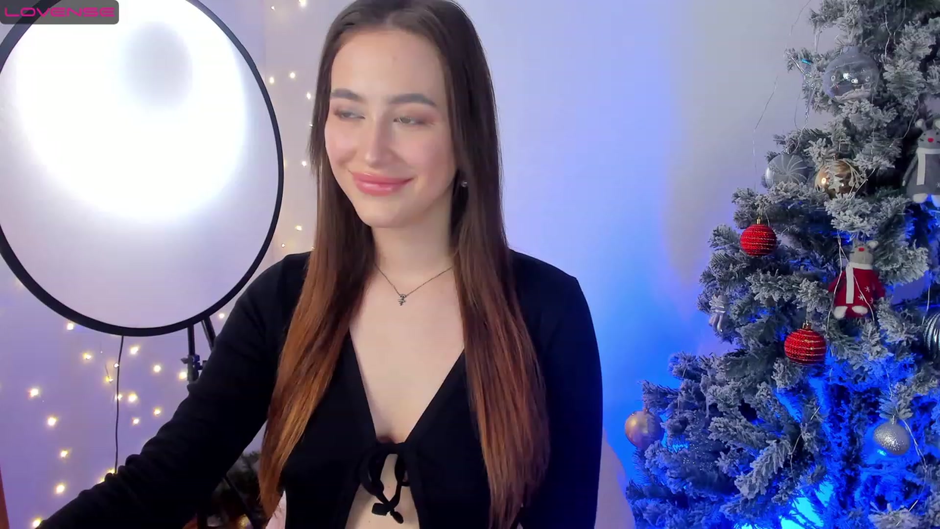 Gallery image thumbnail from Lanna_Rhoades's myfreecams stream on, 01/09/2023, 12:05 image 4 of 20