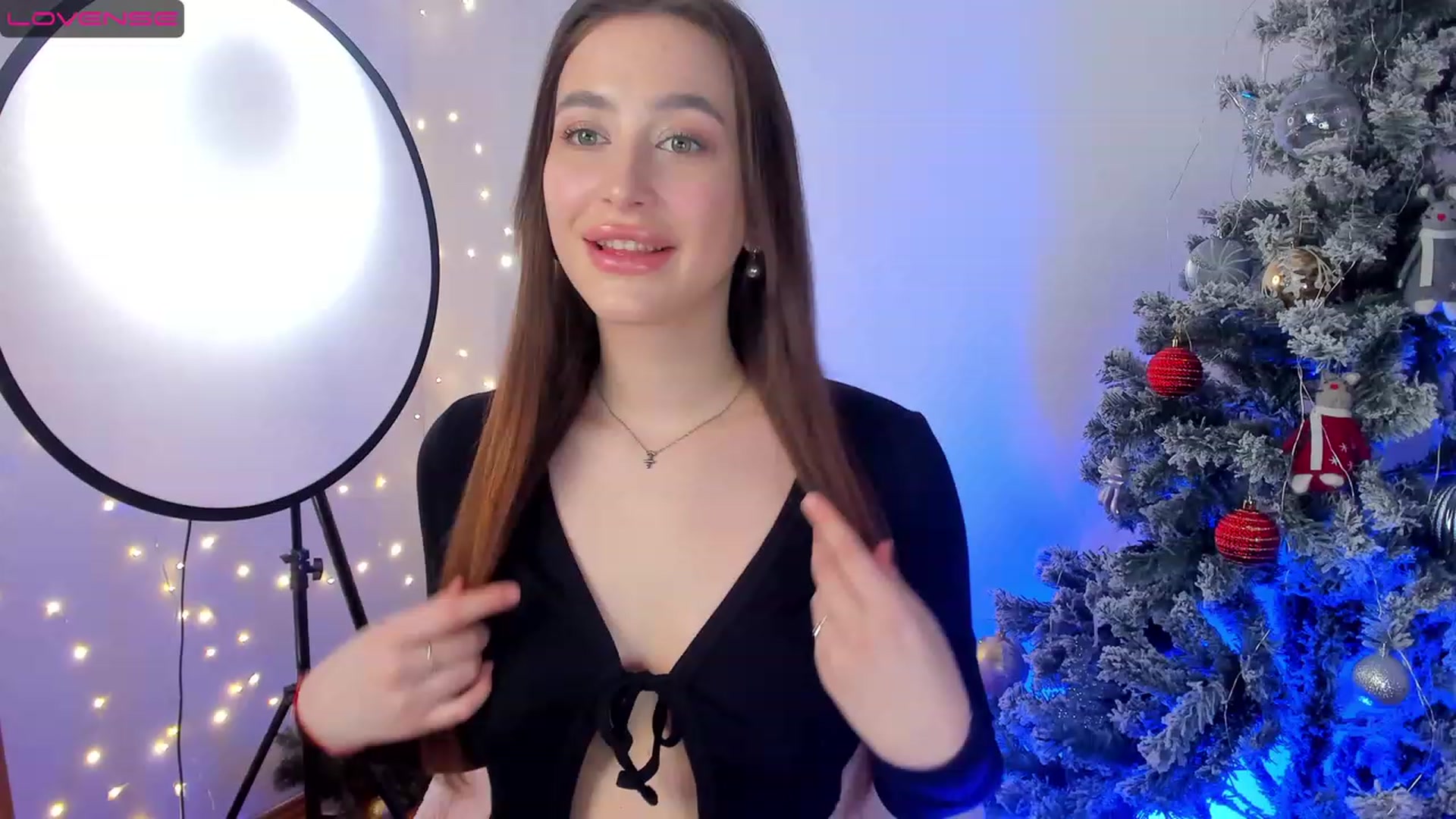 Gallery image thumbnail from Lanna_Rhoades's myfreecams stream on, 01/09/2023, 12:05 image 8 of 20