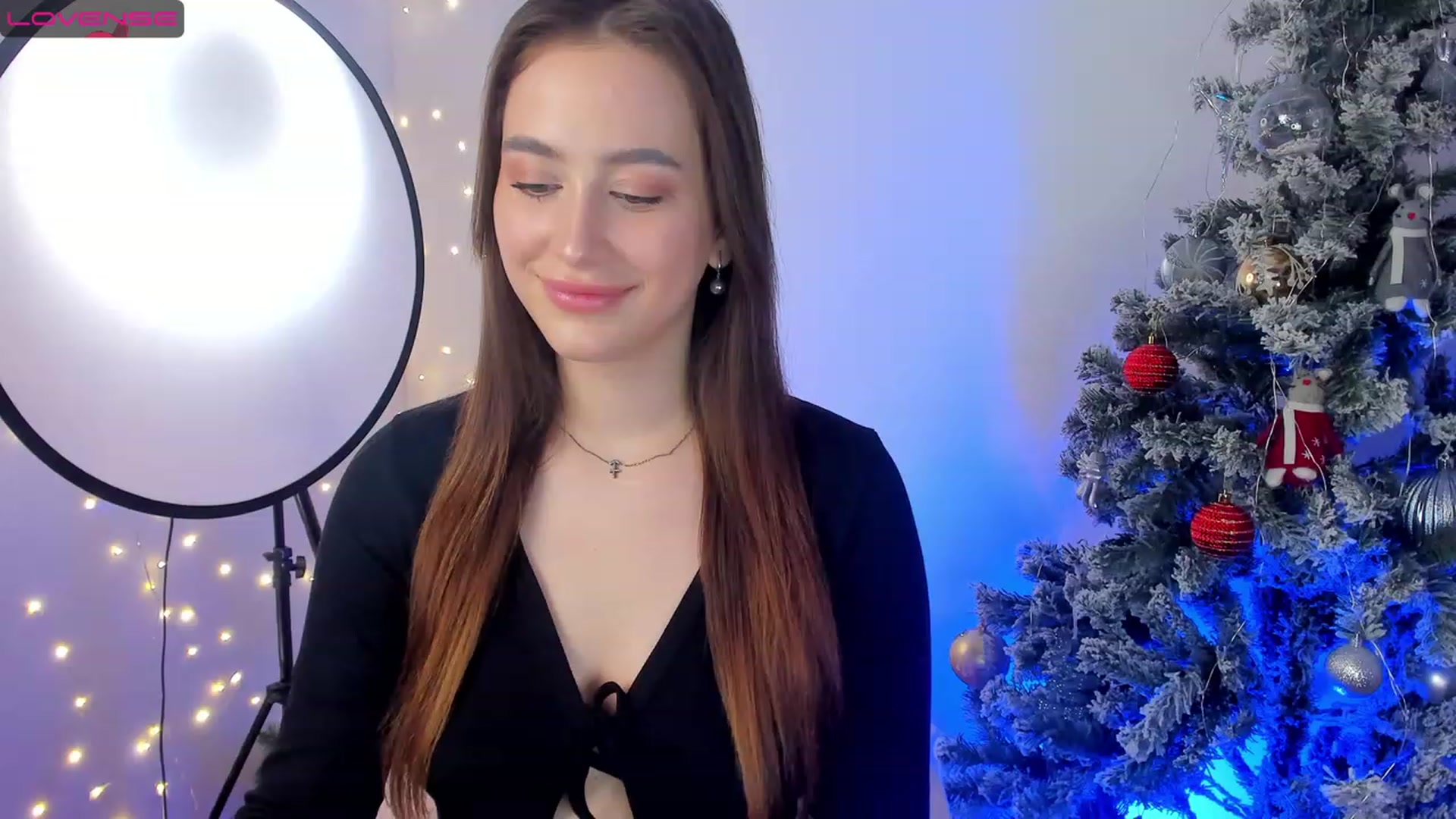 Gallery image thumbnail from Lanna_Rhoades's myfreecams stream on, 01/09/2023, 14:09 image 2 of 20