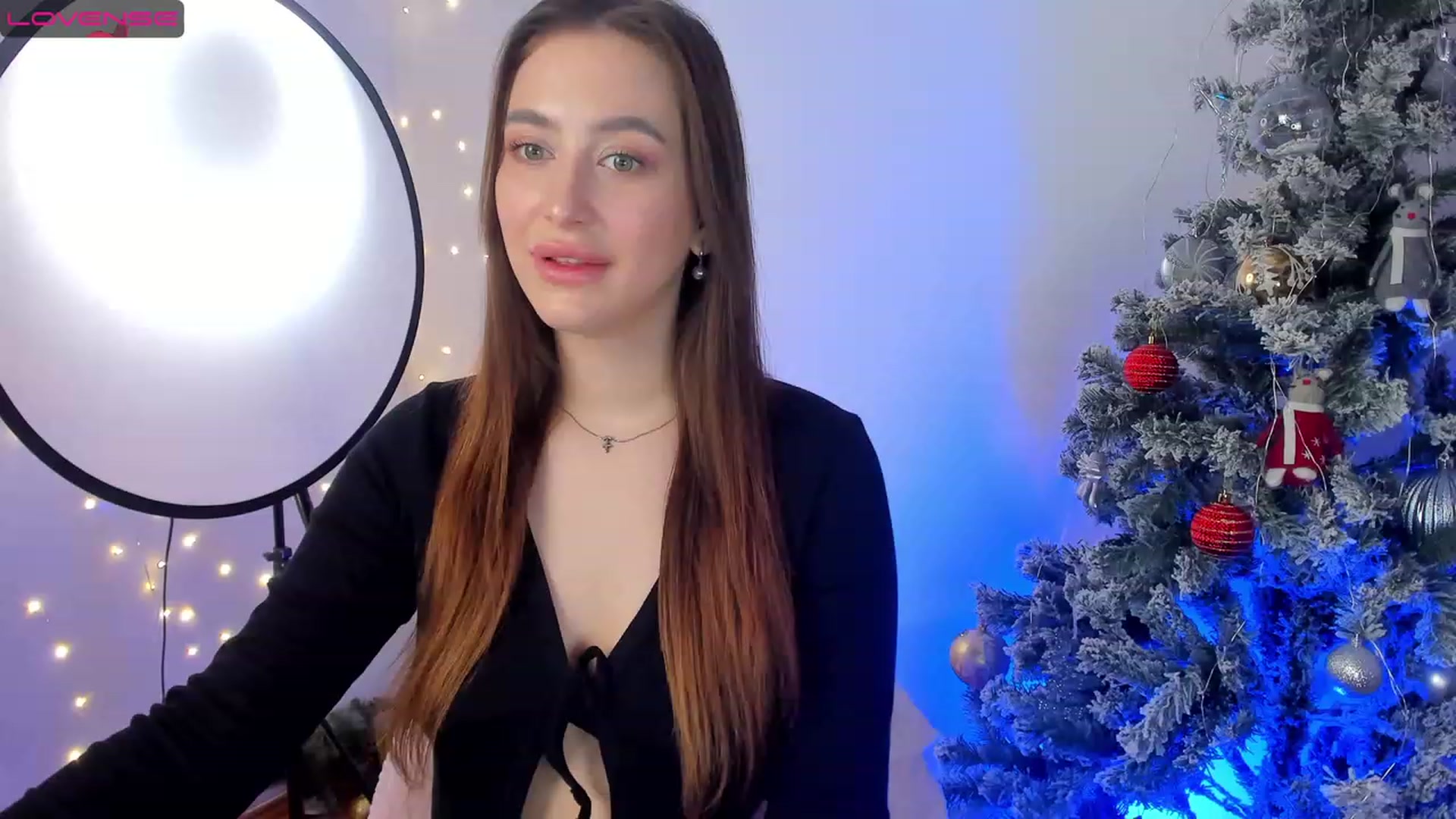 Gallery image thumbnail from Lanna_Rhoades's myfreecams stream on, 01/09/2023, 14:09 image 3 of 20