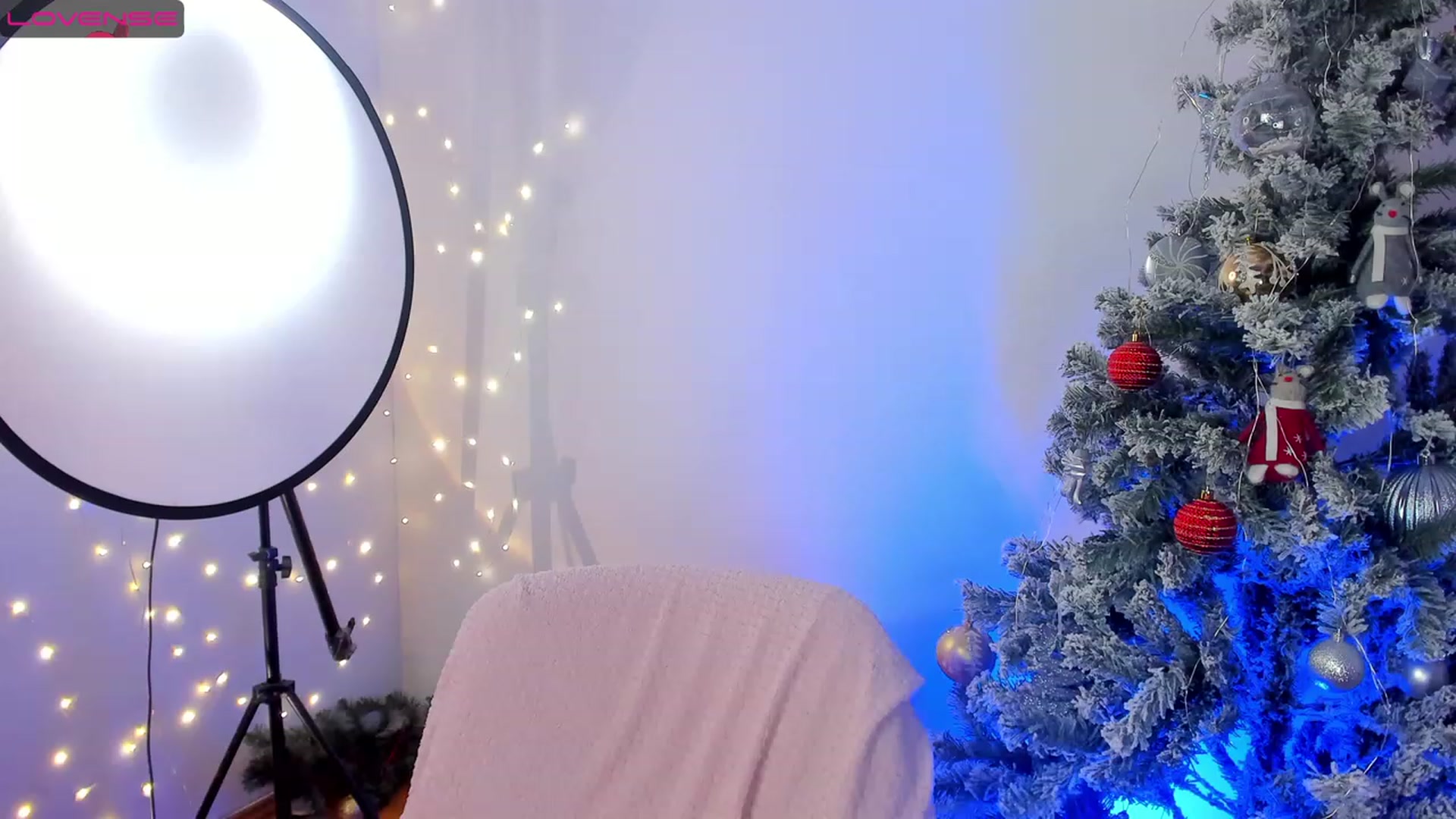 Gallery image thumbnail from Lanna_Rhoades's myfreecams stream on, 01/09/2023, 14:09 image 8 of 20
