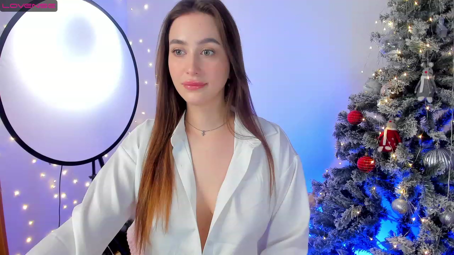 Gallery image thumbnail from Lanna_Rhoades's myfreecams stream on, 01/10/2023, 15:37 image 12 of 20