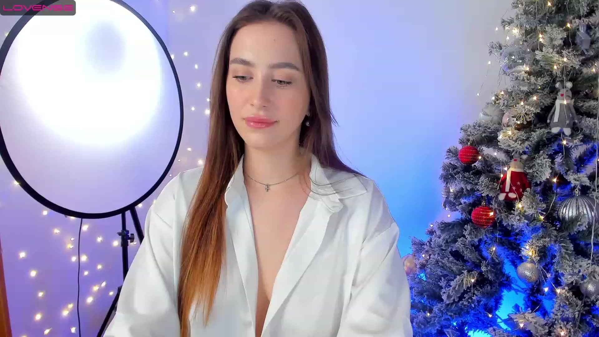 Gallery image thumbnail from Lanna_Rhoades's myfreecams stream on, 01/10/2023, 15:37 image 13 of 20