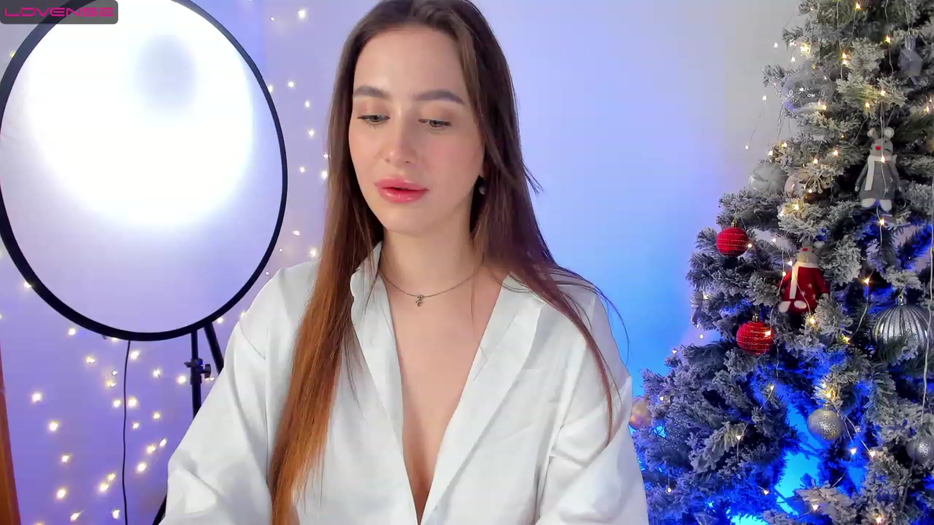 Gallery image thumbnail from Lanna_Rhoades's myfreecams stream on, 01/10/2023, 17:56 image 5 of 20