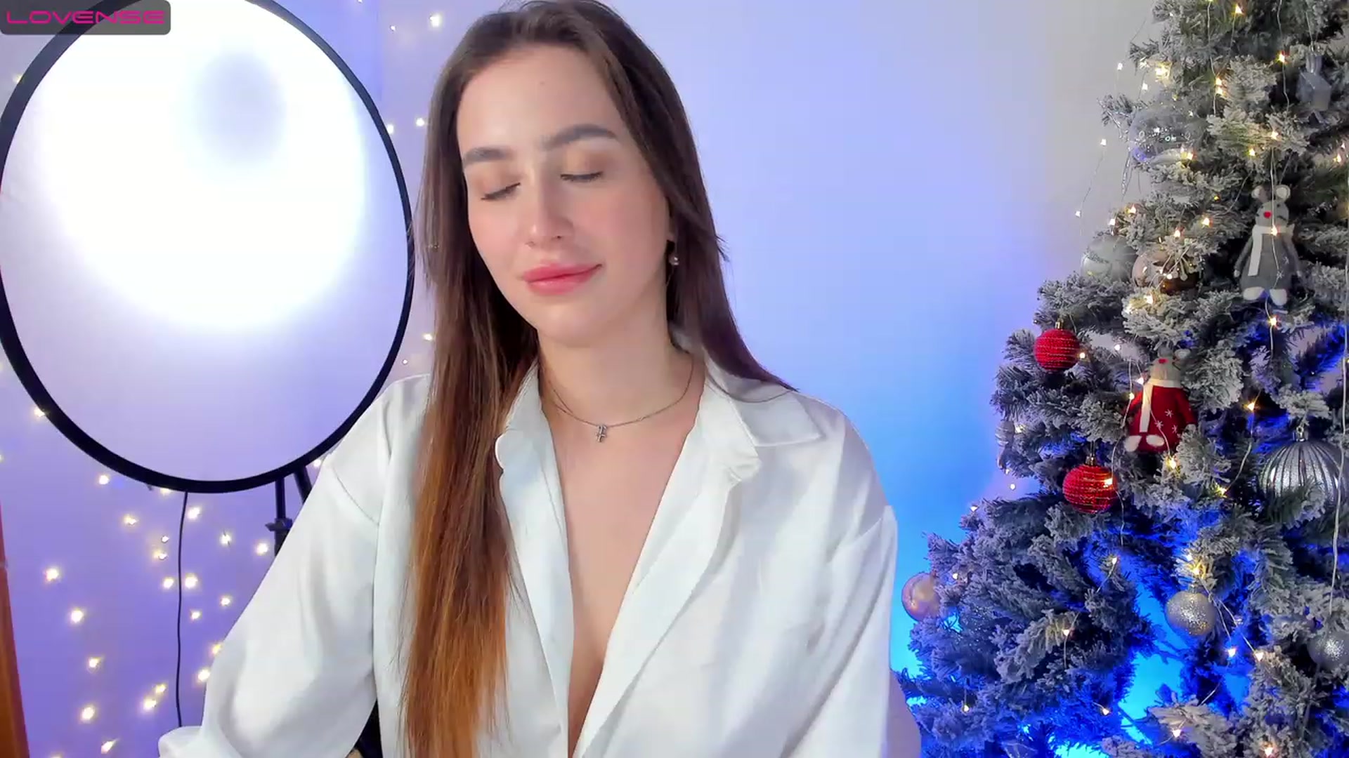 Gallery image thumbnail from Lanna_Rhoades's myfreecams stream on, 01/10/2023, 17:56 image 13 of 20