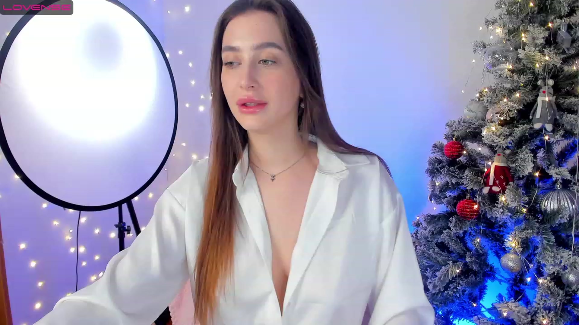 Gallery image thumbnail from Lanna_Rhoades's myfreecams stream on, 01/10/2023, 17:56 image 6 of 20