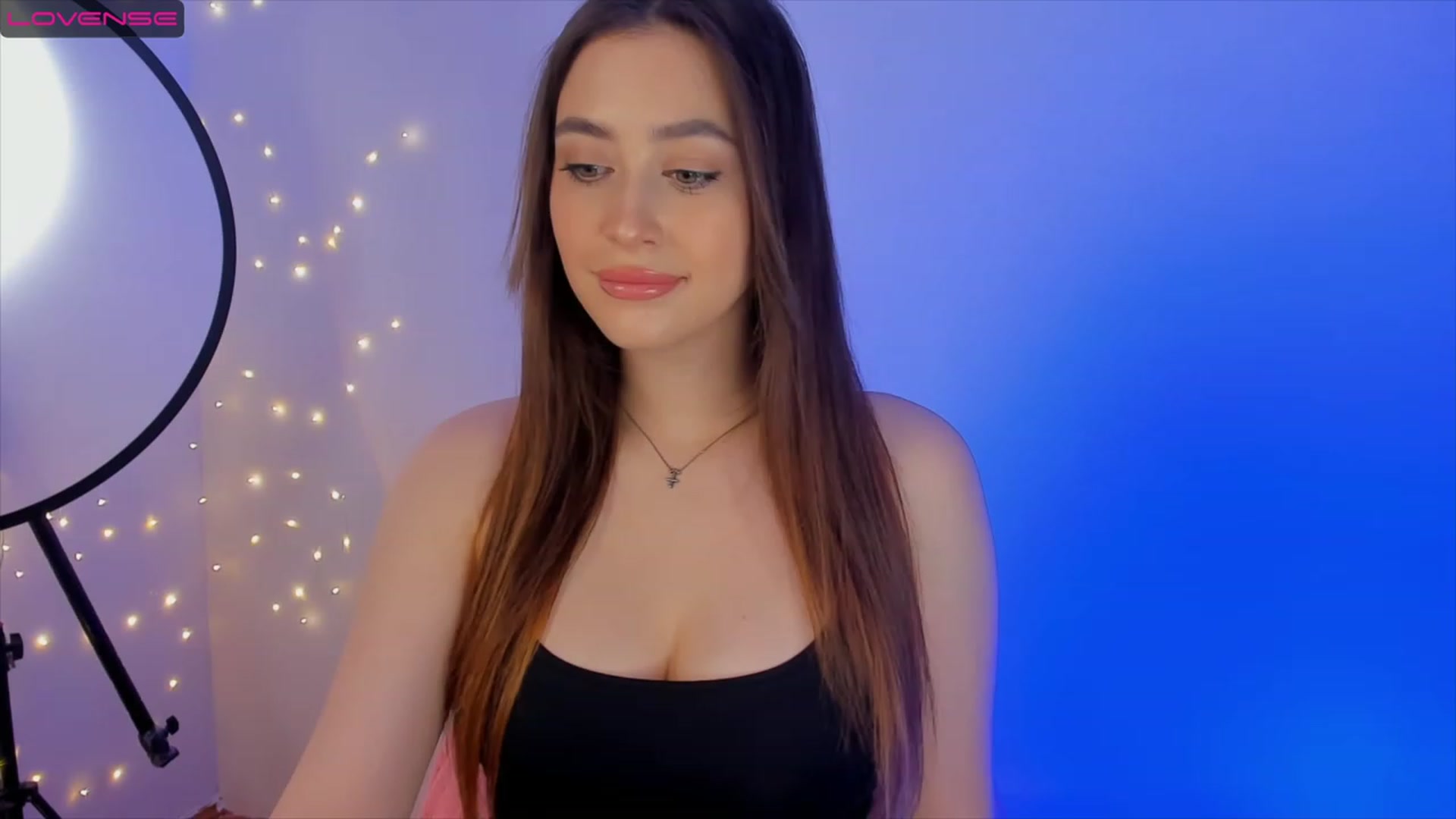 Gallery image thumbnail from Lanna_Rhoades's myfreecams stream on, 01/27/2023, 11:53 image 7 of 20