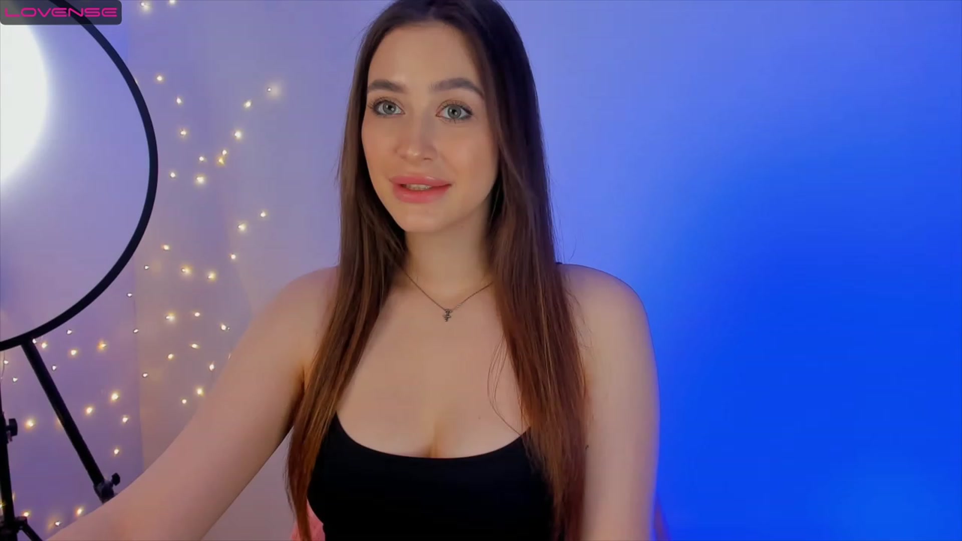 Gallery image thumbnail from Lanna_Rhoades's myfreecams stream on, 01/27/2023, 14:13 image 13 of 20