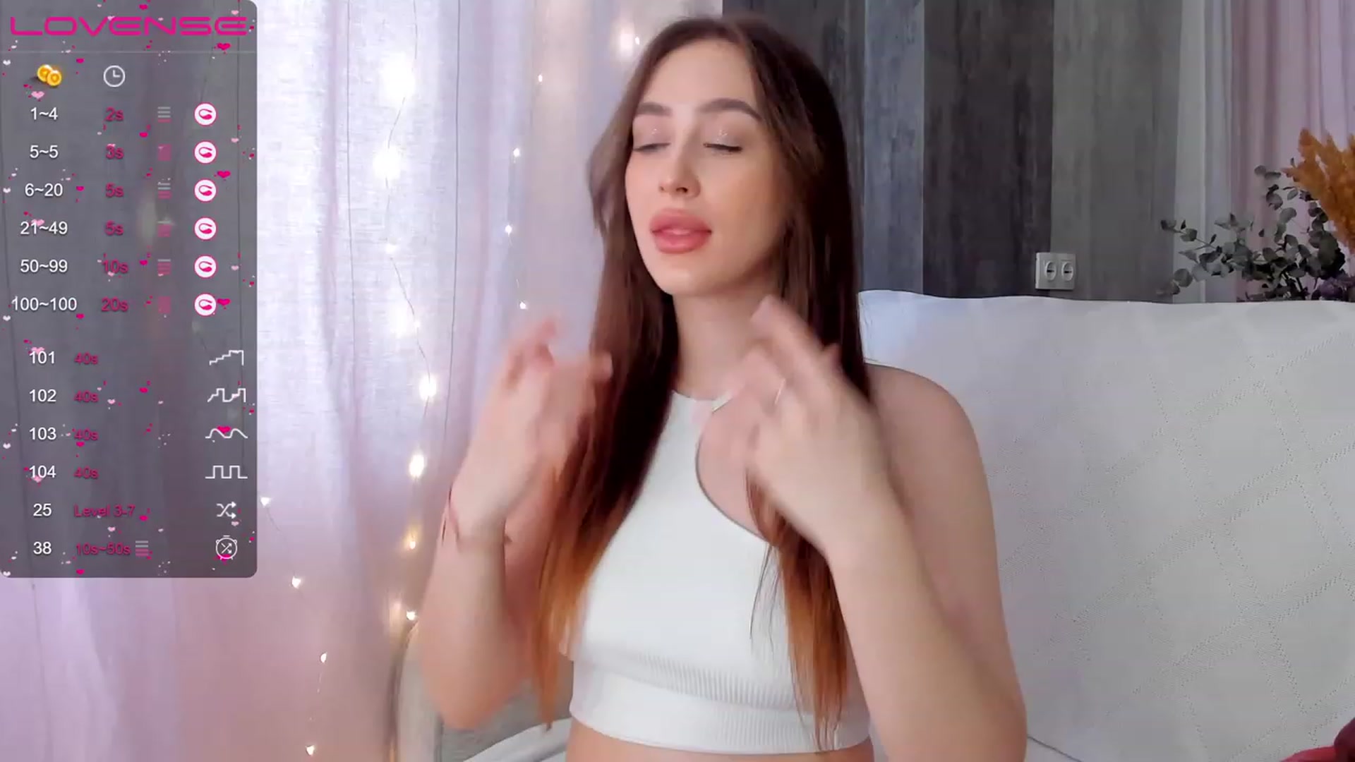 Gallery image thumbnail from Lanna_Rhoades's myfreecams stream on, 02/20/2023, 13:02 image 11 of 20