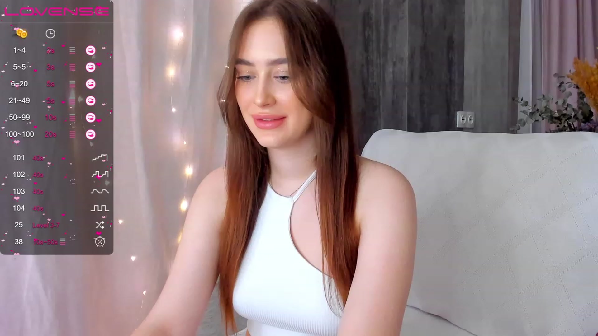 Gallery image thumbnail from Lanna_Rhoades's myfreecams stream on, 02/20/2023, 15:18 image 6 of 20