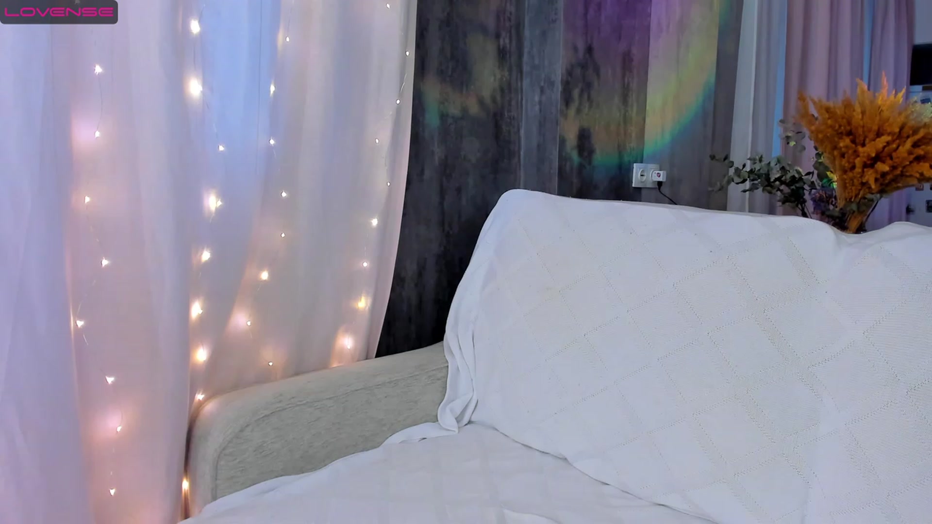 Gallery image thumbnail from Lanna_Rhoades's myfreecams stream on, 03/10/2023, 14:44 image 16 of 20