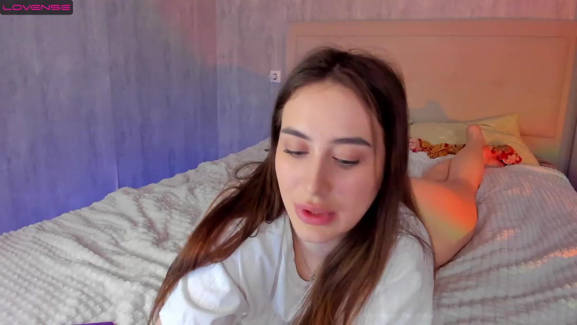 Gallery image thumbnail from Lanna_Rhoades's myfreecams stream on, 03/12/2023, 16:13 image 3 of 20
