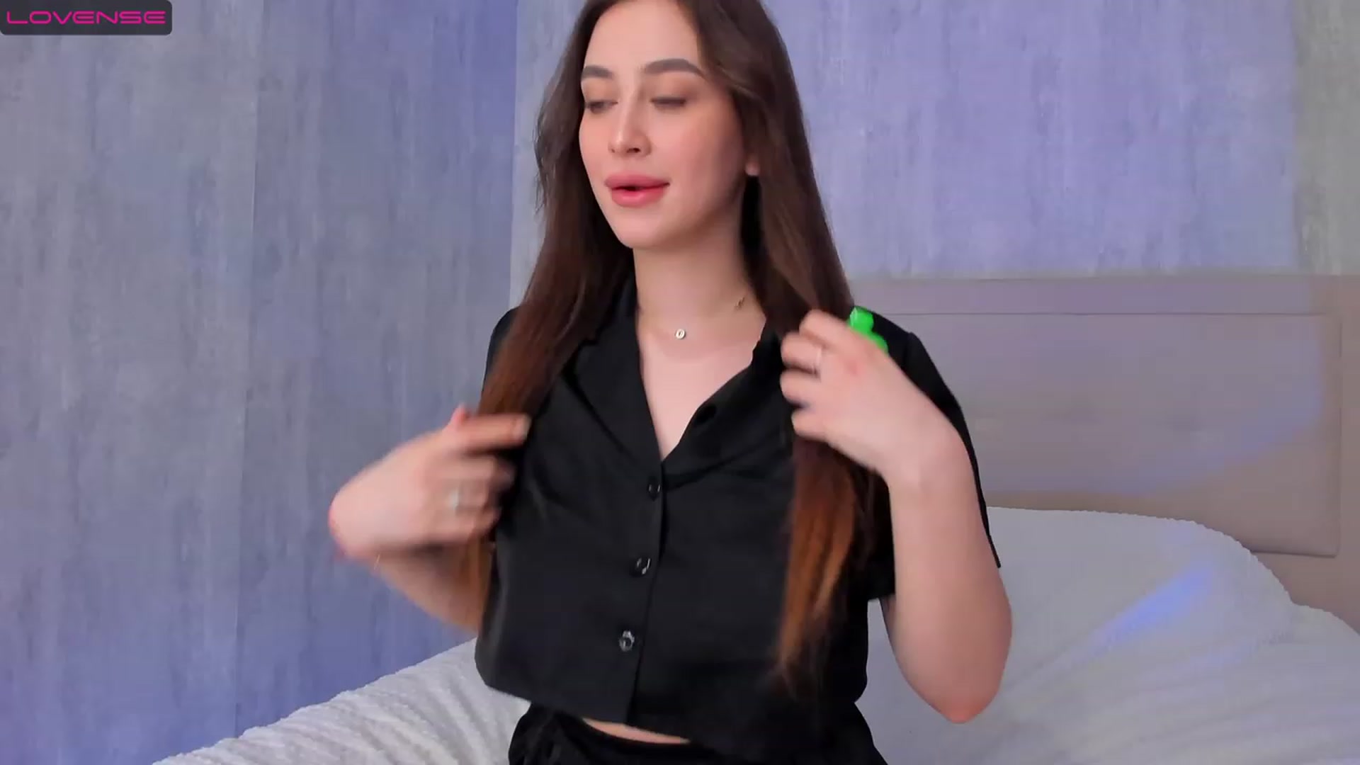 Gallery image thumbnail from Lanna_Rhoades's myfreecams stream on, 03/19/2023, 13:32 image 16 of 20