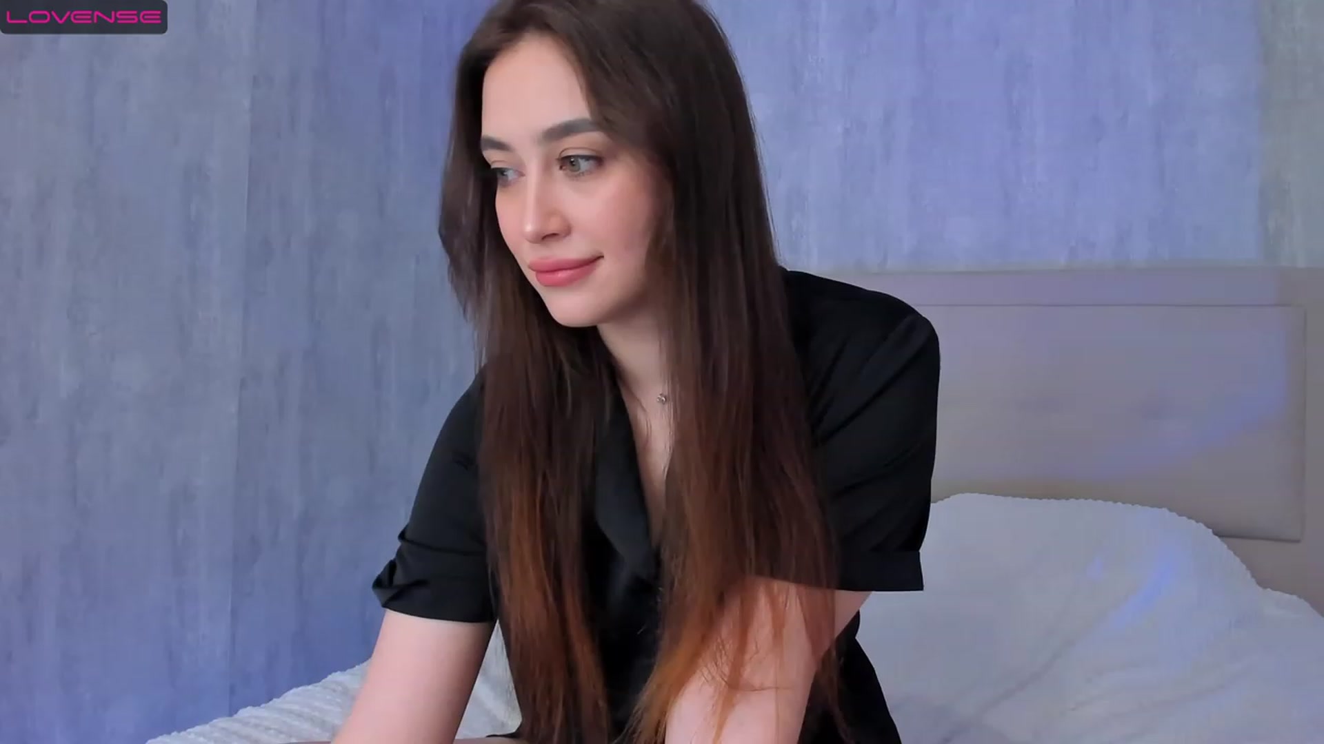 Gallery image thumbnail from Lanna_Rhoades's myfreecams stream on, 03/19/2023, 13:32 image 3 of 20