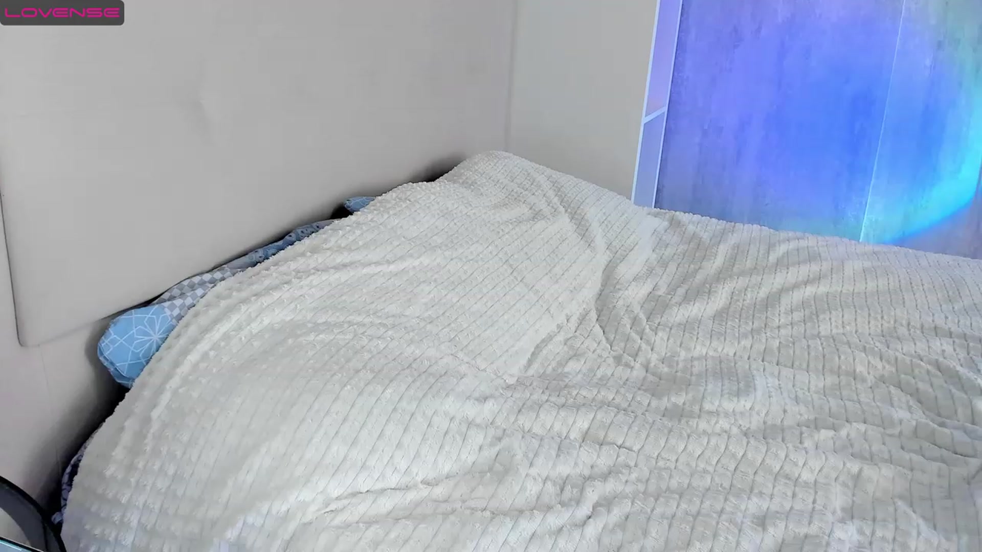 Gallery image thumbnail from Lanna_Rhoades's myfreecams stream on, 03/29/2023, 12:25 image 19 of 20