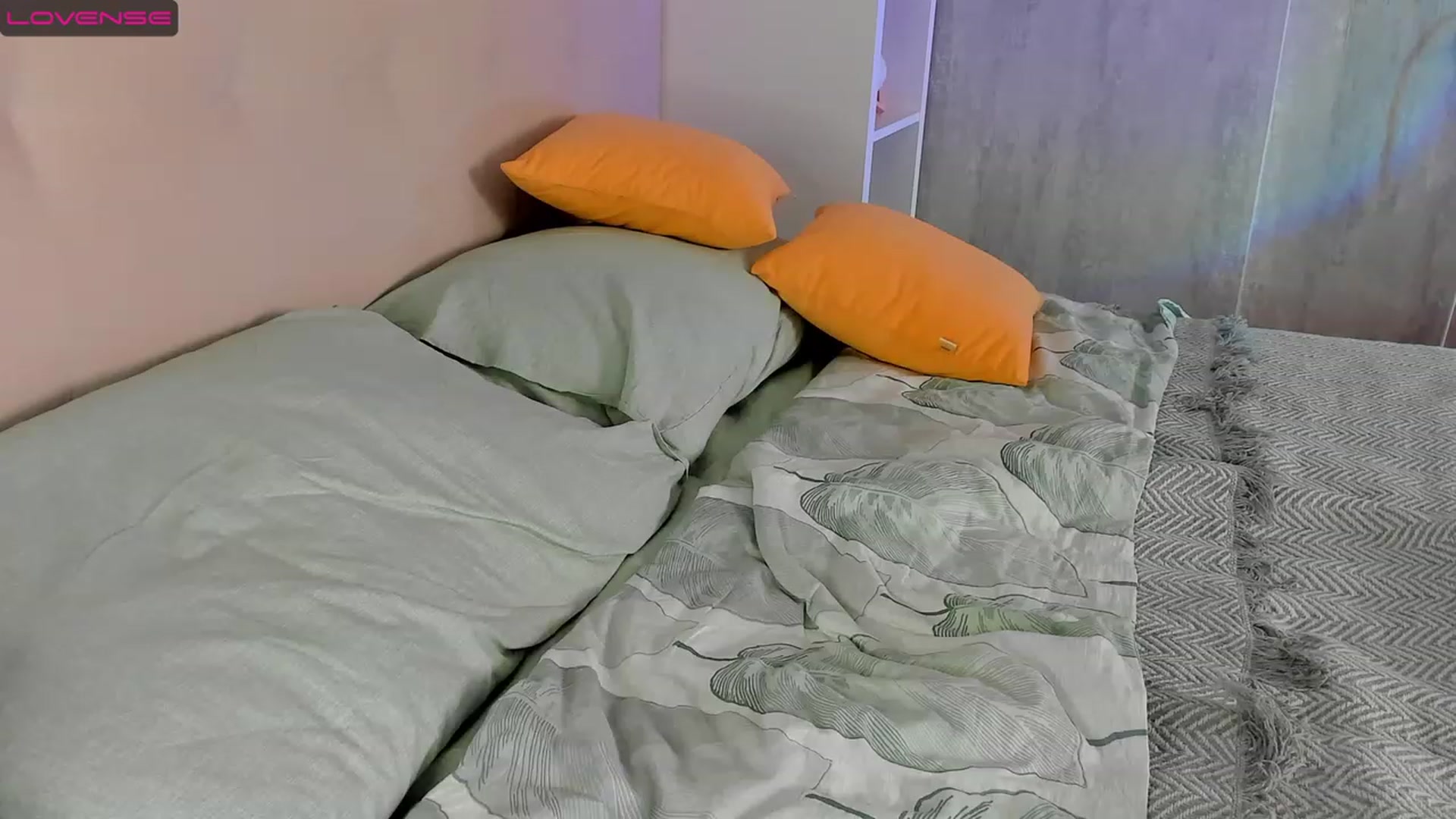 Gallery image thumbnail from Lanna_Rhoades's myfreecams stream on, 04/16/2023, 13:31 image 12 of 20