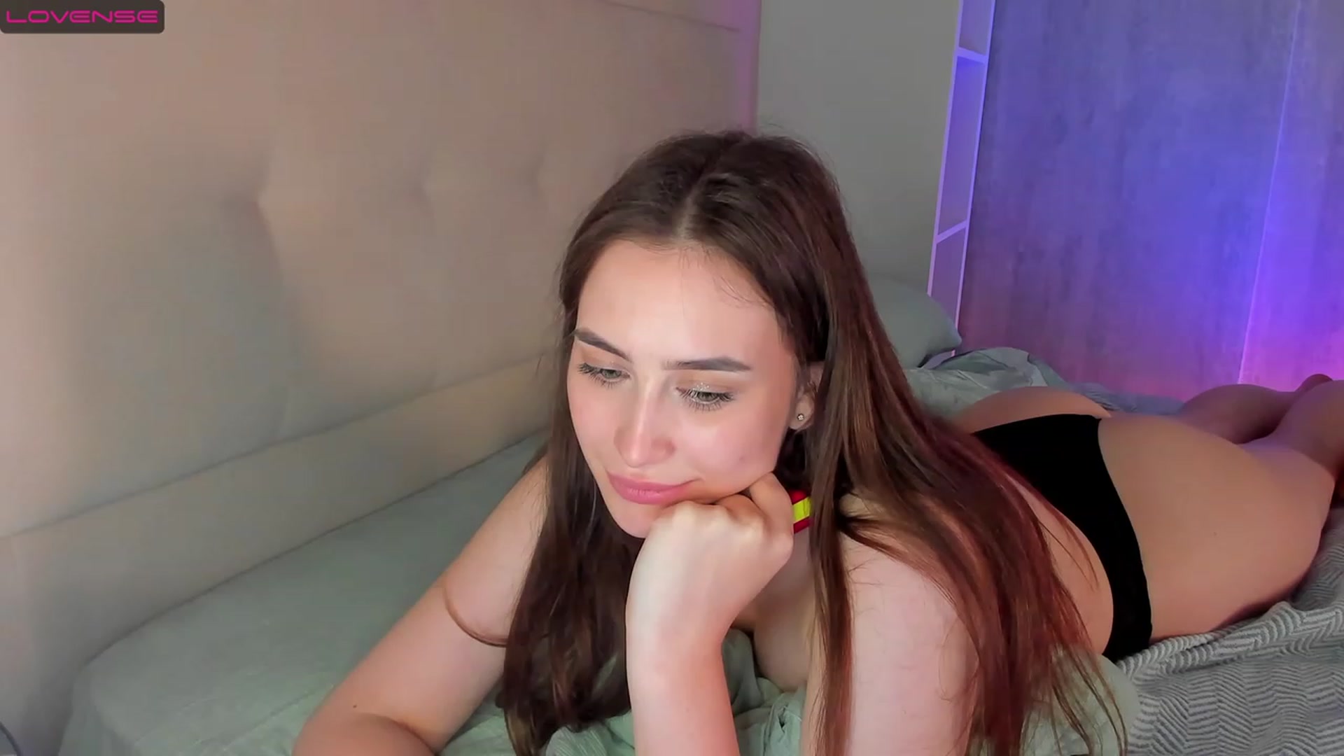 Gallery image thumbnail from Lanna_Rhoades's myfreecams stream on, 06/03/2023, 15:27 image 8 of 20