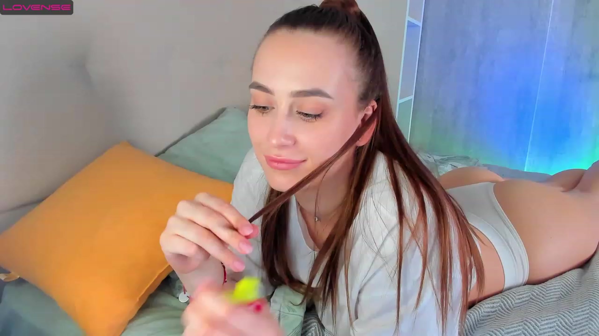 Gallery image thumbnail from Lanna_Rhoades's myfreecams stream on, 06/05/2023, 12:30 image 19 of 20