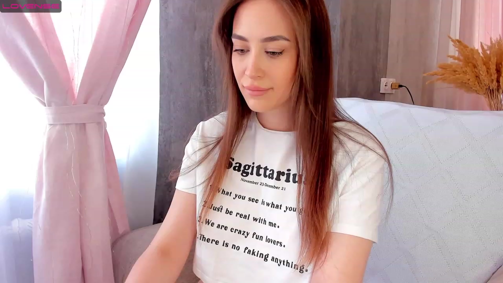 Gallery image thumbnail from Lanna_Rhoades's myfreecams stream on, 06/11/2023, 13:07 image 1 of 20