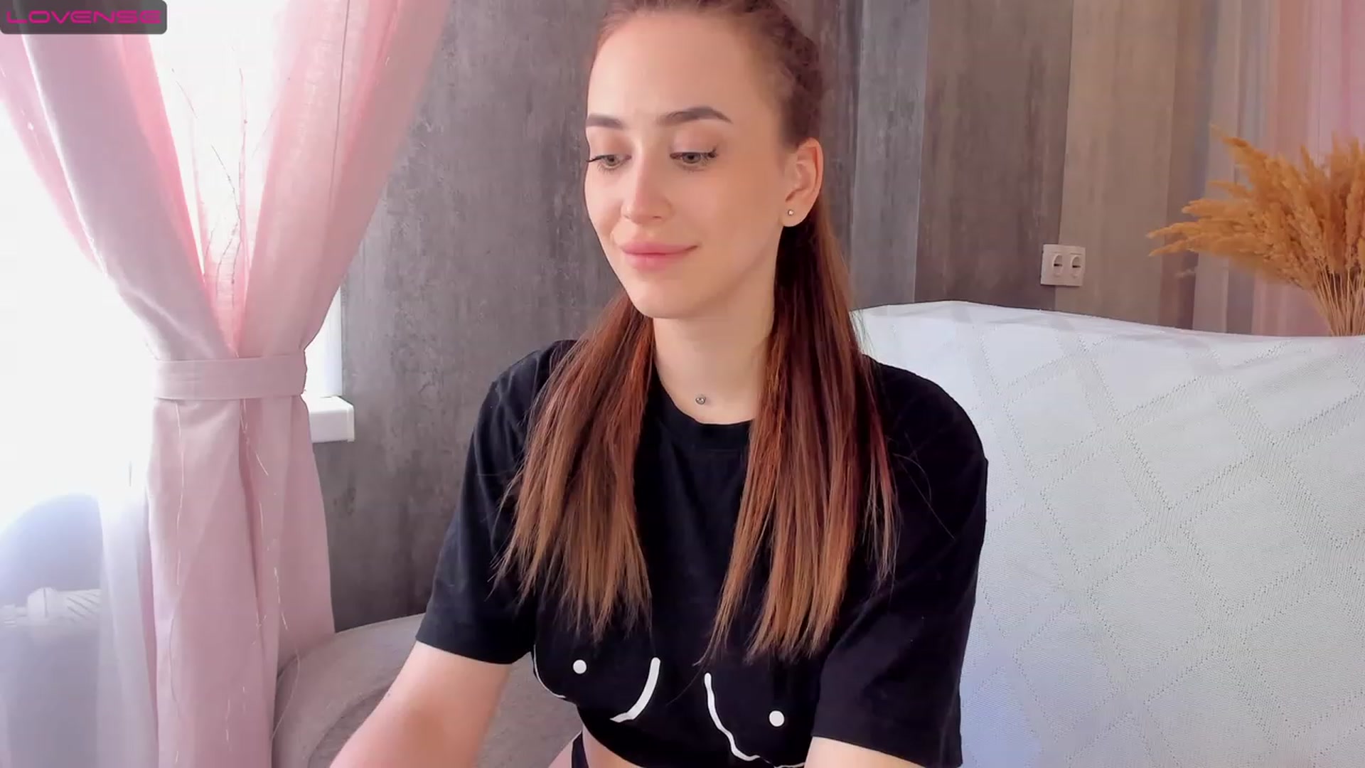 Gallery image thumbnail from Lanna_Rhoades's myfreecams stream on, 06/17/2023, 13:07 image 7 of 20