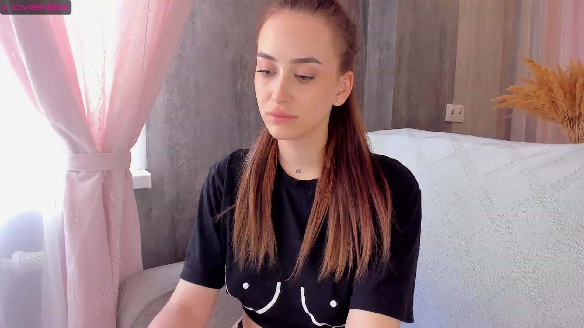 Gallery image thumbnail from Lanna_Rhoades's myfreecams stream on, 06/17/2023, 13:07 image 9 of 20