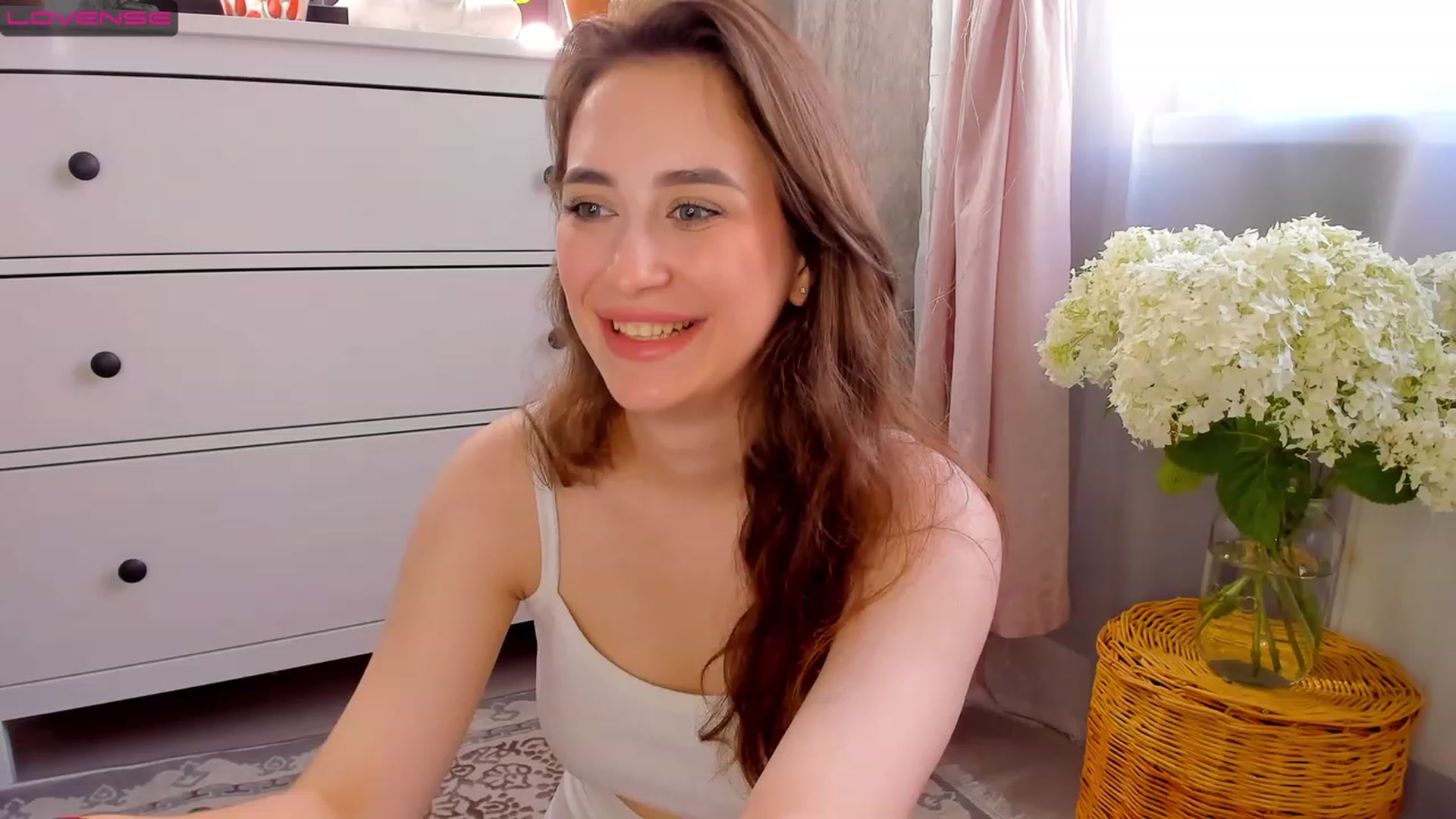Gallery image thumbnail from Lanna_Rhoades's myfreecams stream on, 07/02/2023, 16:05 image 16 of 20