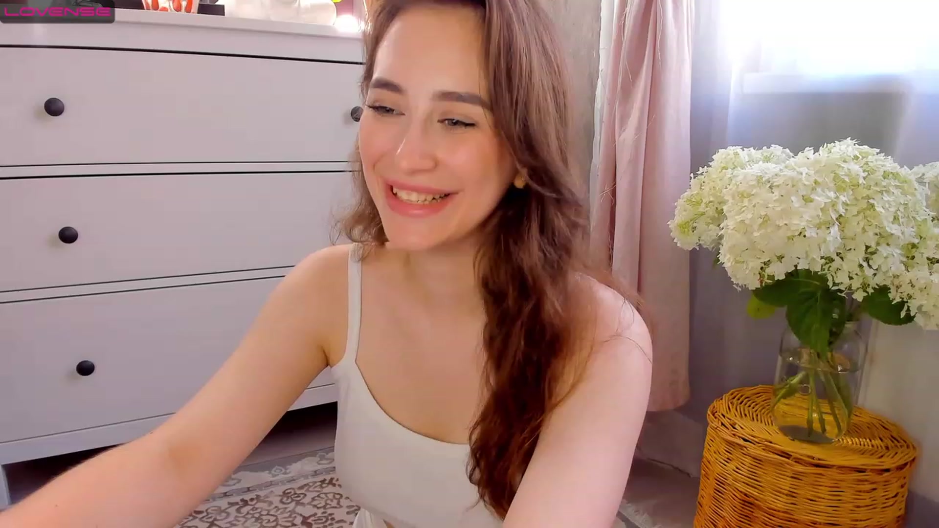 Gallery image thumbnail from Lanna_Rhoades's myfreecams stream on, 07/02/2023, 16:05 image 17 of 20