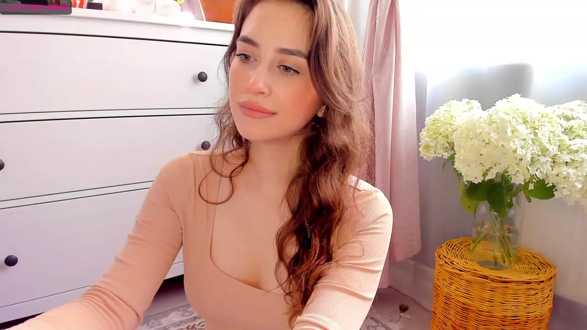 Gallery image thumbnail from Lanna_Rhoades's myfreecams stream on, 07/03/2023, 12:14 image 19 of 20