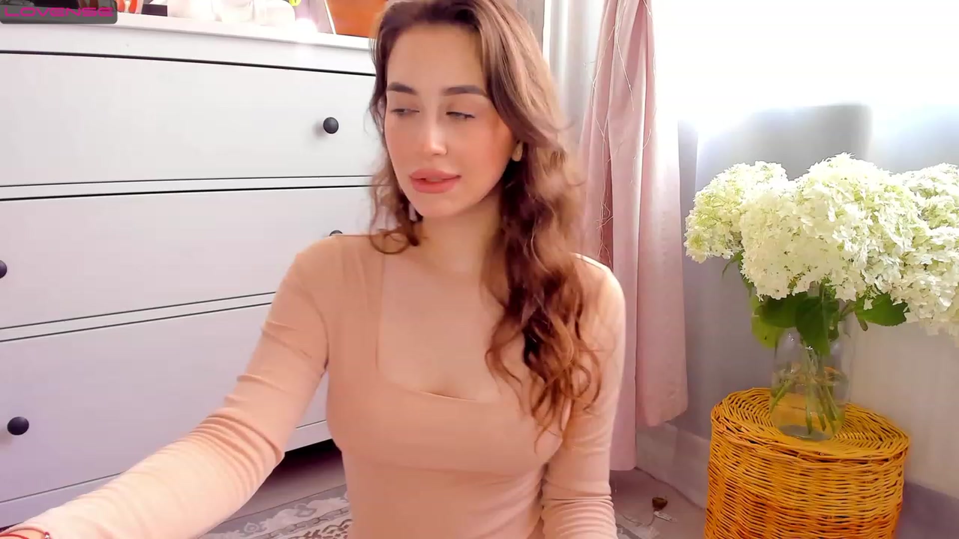 Gallery image thumbnail from Lanna_Rhoades's myfreecams stream on, 07/03/2023, 12:14 image 6 of 20