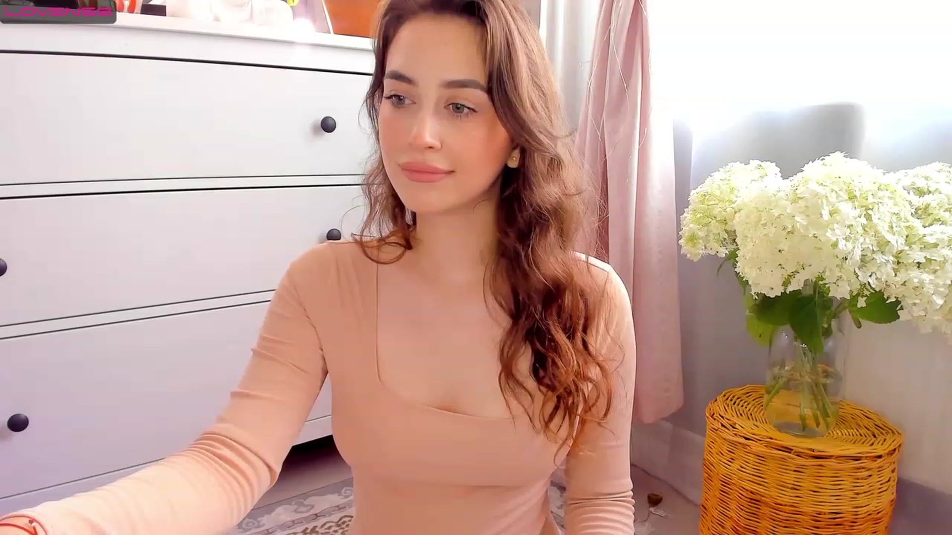 Gallery image thumbnail from Lanna_Rhoades's myfreecams stream on, 07/03/2023, 12:14 image 8 of 20