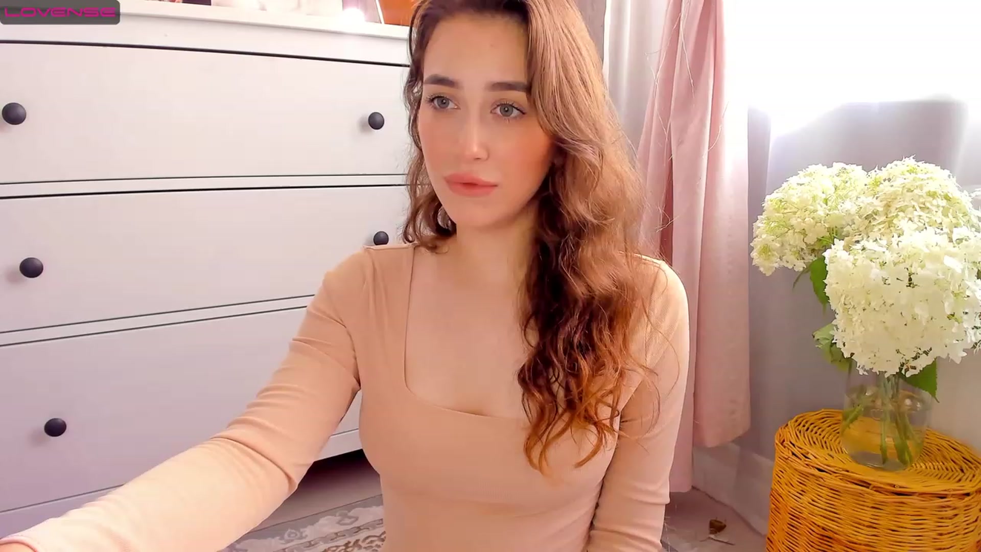 Gallery image thumbnail from Lanna_Rhoades's myfreecams stream on, 07/03/2023, 13:22 image 17 of 20