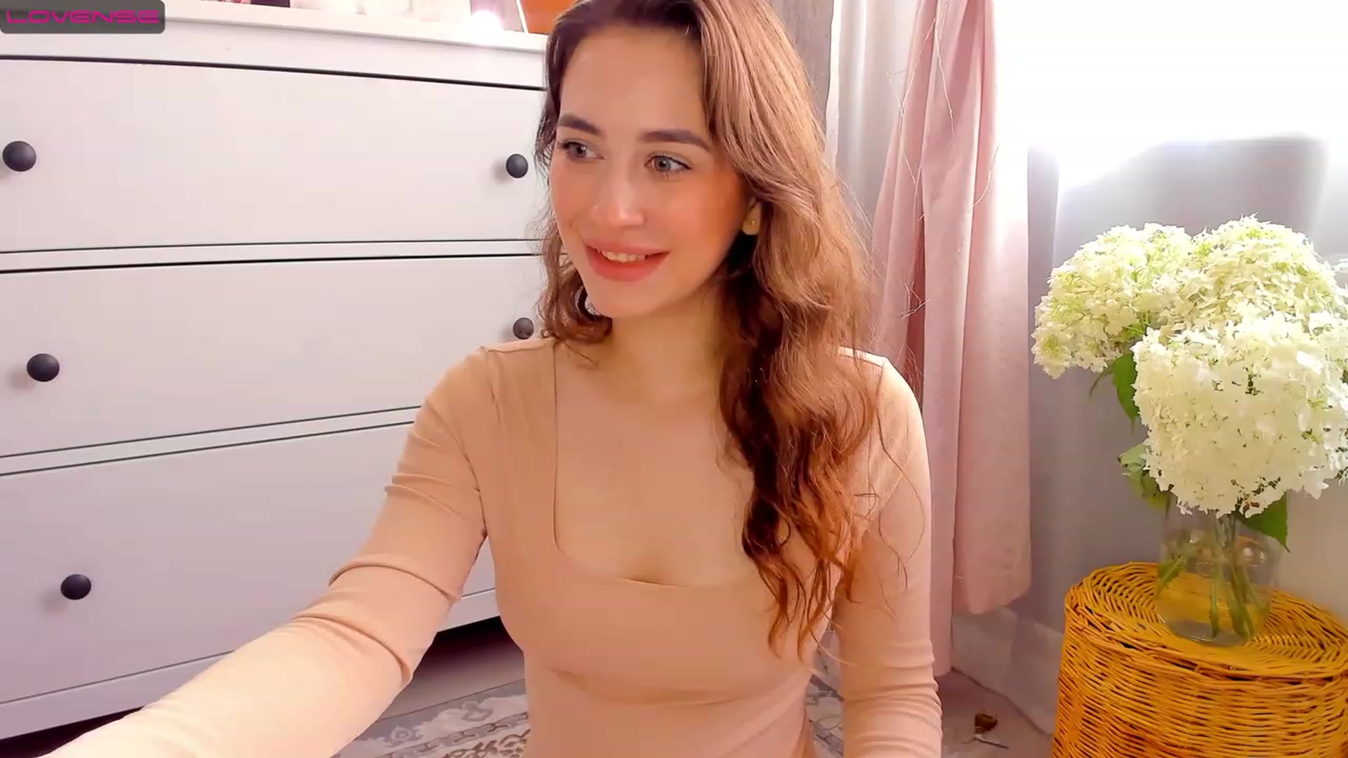 Gallery image thumbnail from Lanna_Rhoades's myfreecams stream on, 07/03/2023, 13:22 image 7 of 20