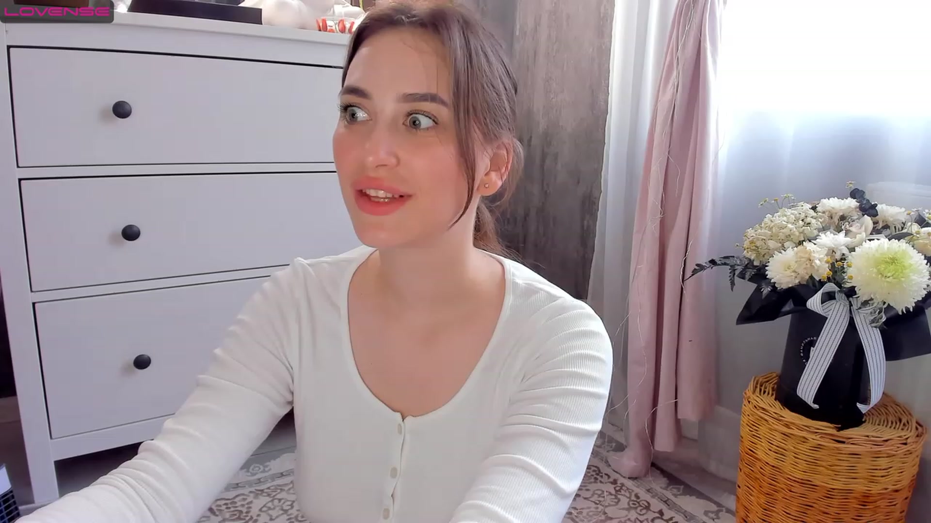 Gallery image thumbnail from Lanna_Rhoades's myfreecams stream on, 07/10/2023, 13:13 image 20 of 20