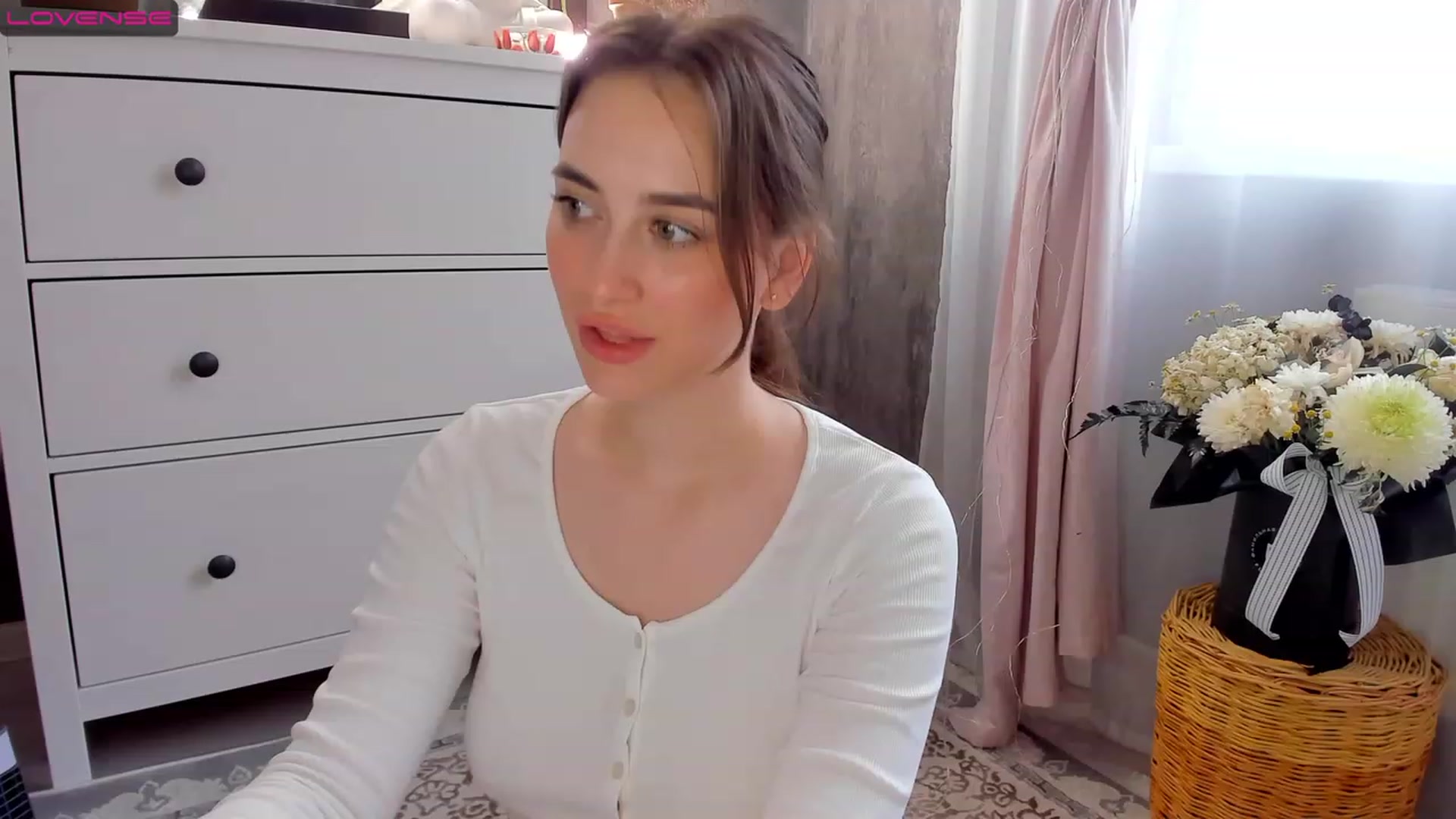 Gallery image thumbnail from Lanna_Rhoades's myfreecams stream on, 07/10/2023, 13:47 image 20 of 20