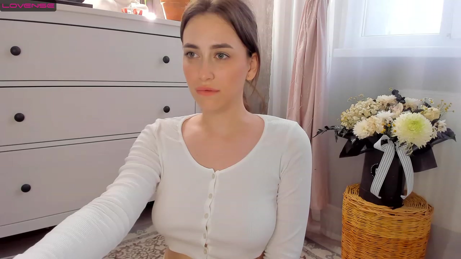 Gallery image thumbnail from Lanna_Rhoades's myfreecams stream on, 07/10/2023, 15:54 image 17 of 20