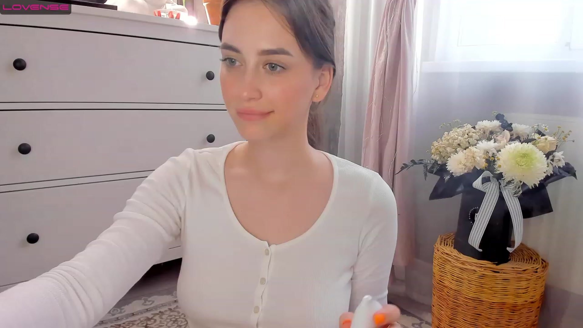 Gallery image thumbnail from Lanna_Rhoades's myfreecams stream on, 07/10/2023, 15:54 image 6 of 20